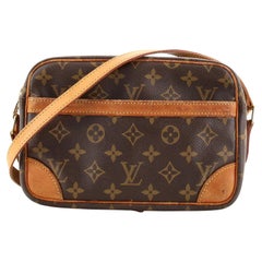 Louis Vuitton Trocadero Handtasche mit Monogramm aus Segeltuch 23