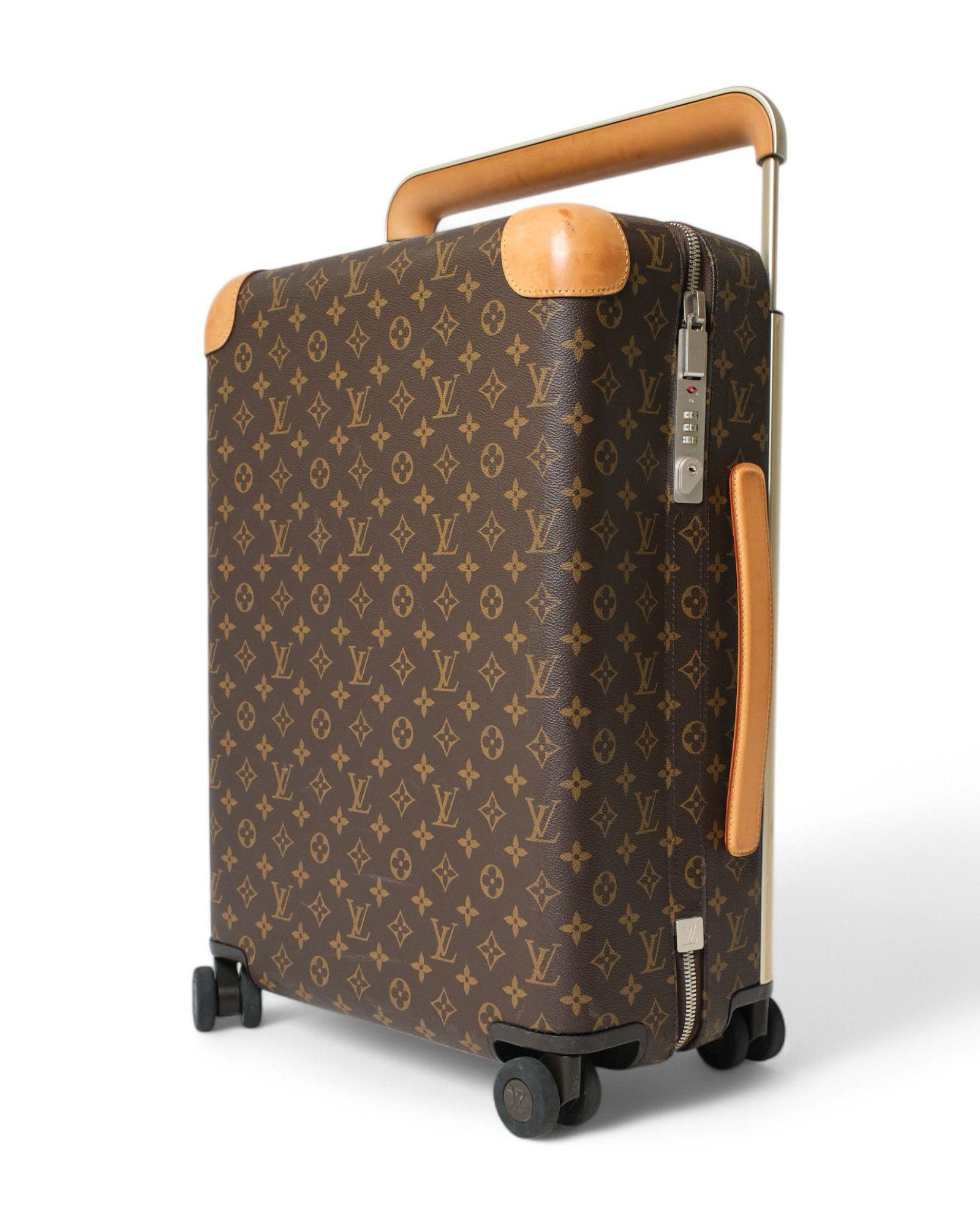 Louis Vuitton Trolley Horizon 55 Monogramm im Zustand „Gut“ in Torre Del Greco, IT