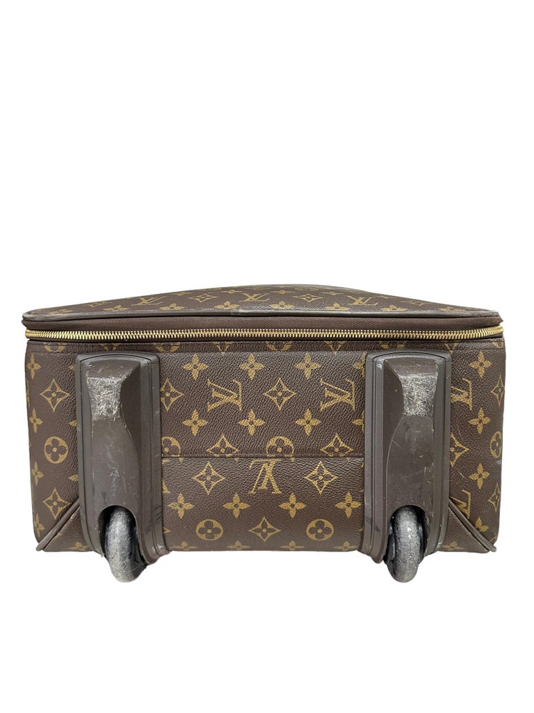 Set di valigie diLouis Vuitton  Louis vuitton luggage, Vintage