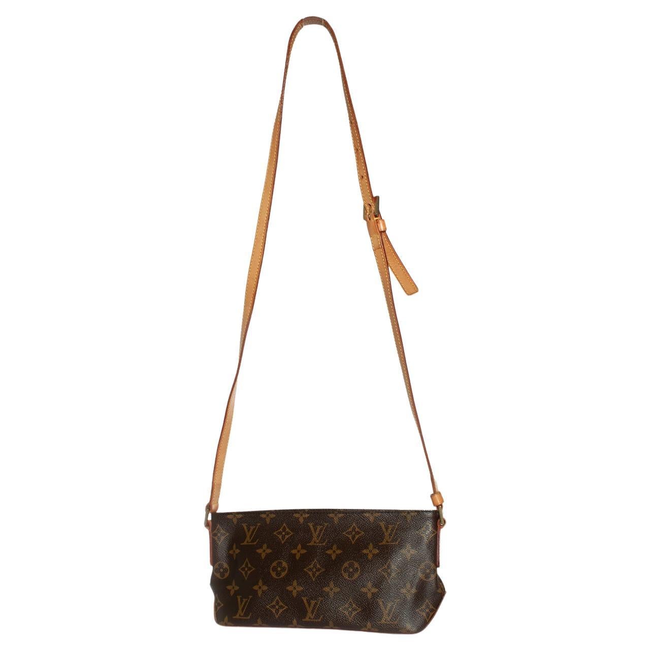 Louis Vuitton, Trotteur in monogram canvas For Sale