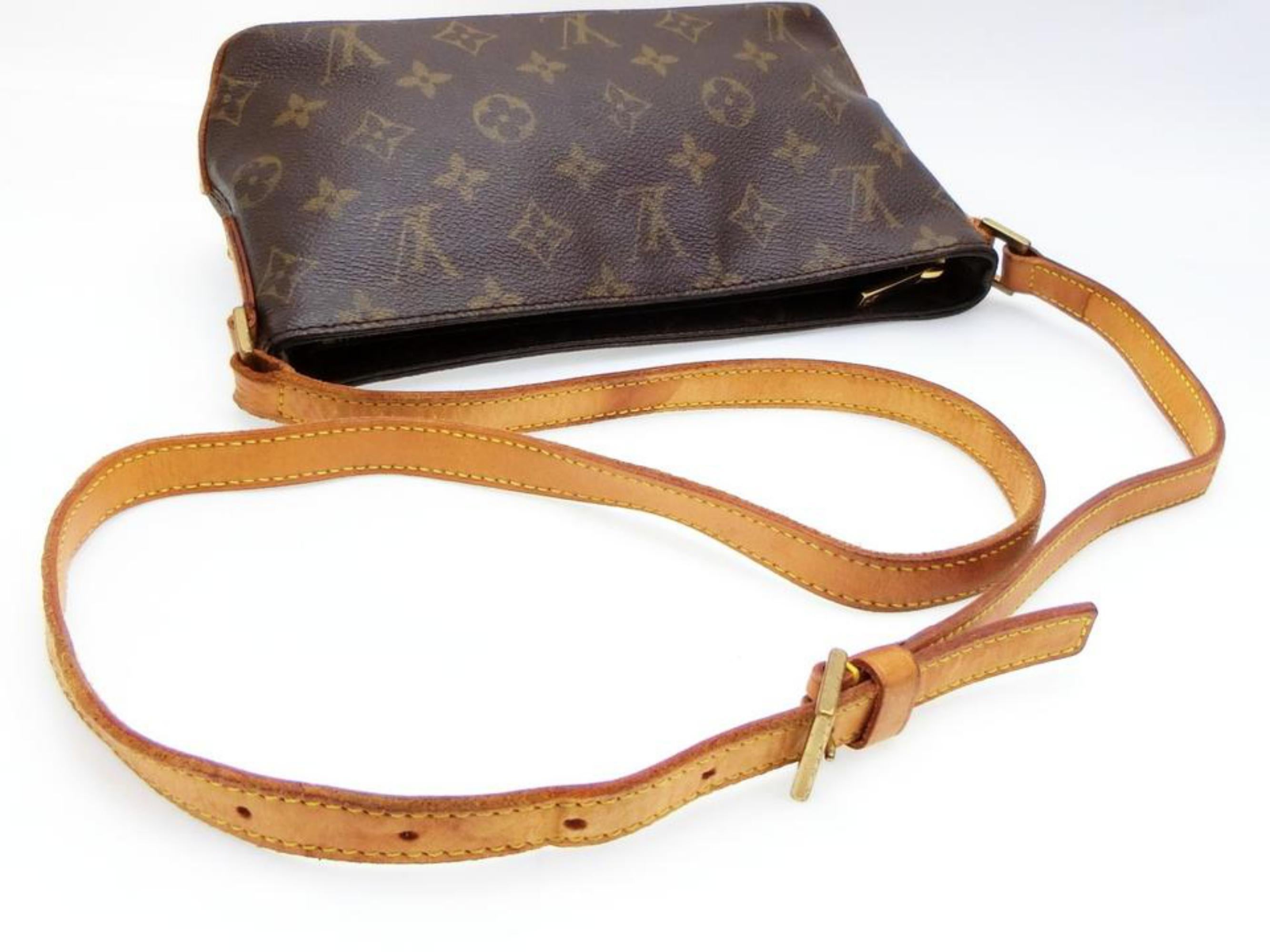 Louis Vuitton Trotteur Monogram 233734 Brown Coated Canvas Cross Body Bag In Good Condition For Sale In Forest Hills, NY