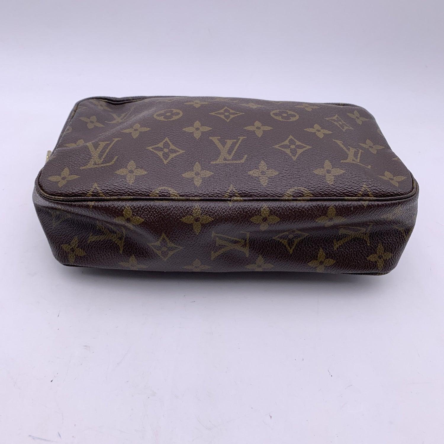 Louis Vuitton Trousse 23 Vintage Monogram Cosmetic Pochette Bag 2