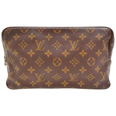 Louis Vuitton Trousse Monogam 28 234158 Brown Coated Canvas Clutch