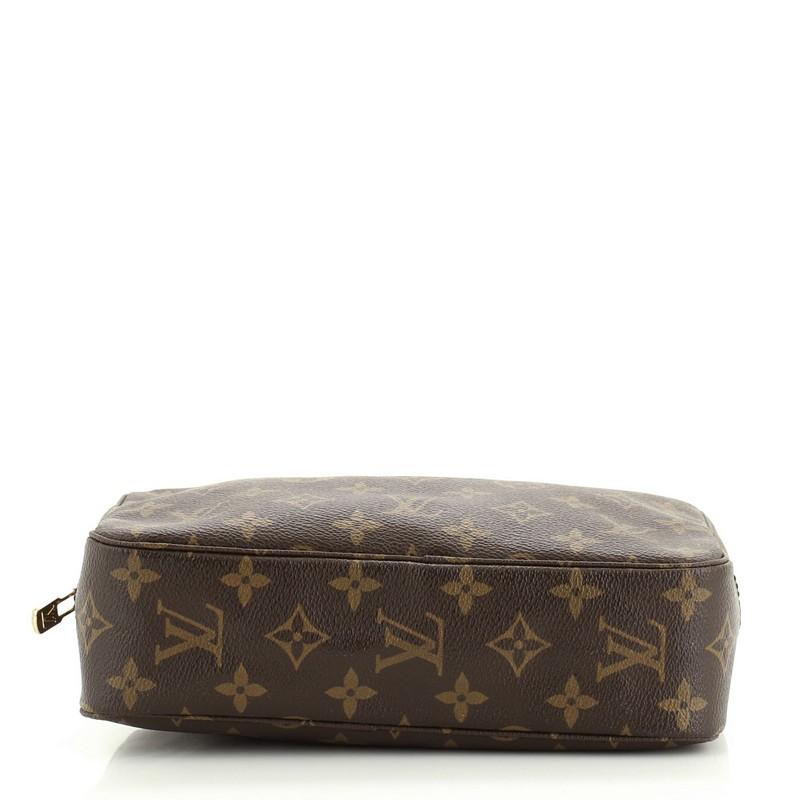 Louis Vuitton Trousse Toiletry Pouch Monogram Canvas 23 In Good Condition In NY, NY