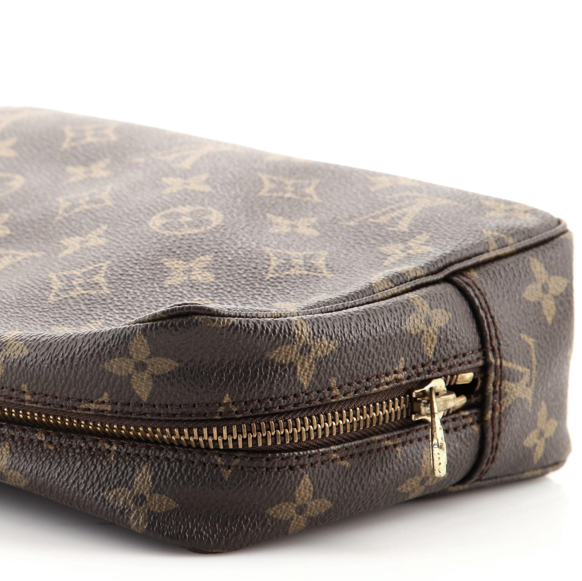 Louis Vuitton Trousse Toiletry Pouch Monogram Canvas 23 In Good Condition In NY, NY