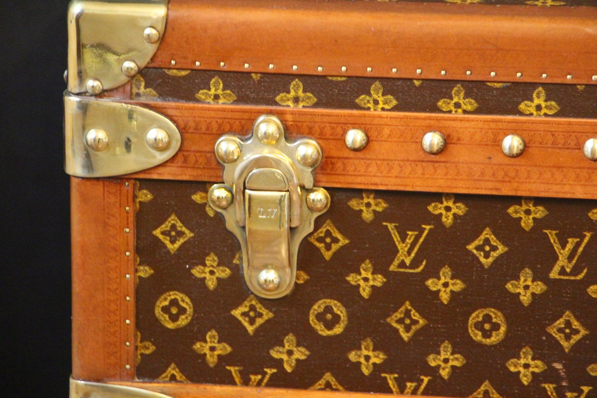 Louis Vuitton Trunk, Louis Vuitton Steamer Trunk, Louis Vuitton Courrier In Good Condition In Saint-Ouen, FR