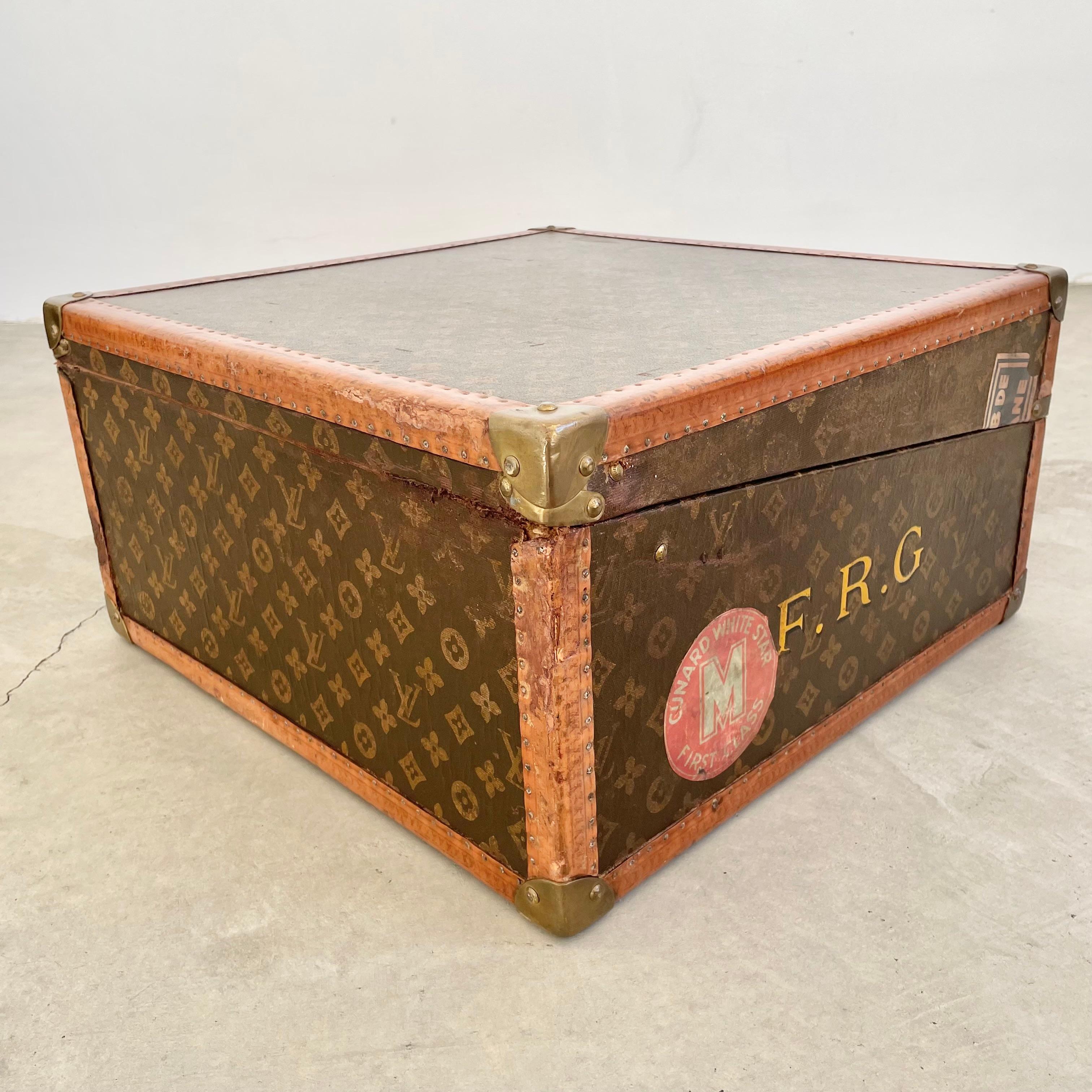 Mid-20th Century Louis Vuitton Trunk, 1940s France For Sale
