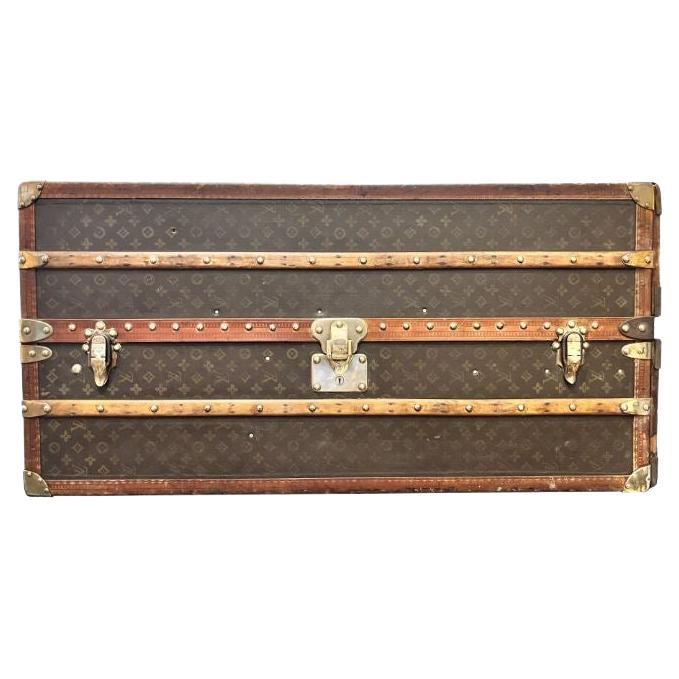 Louis Vuitton Trunk
