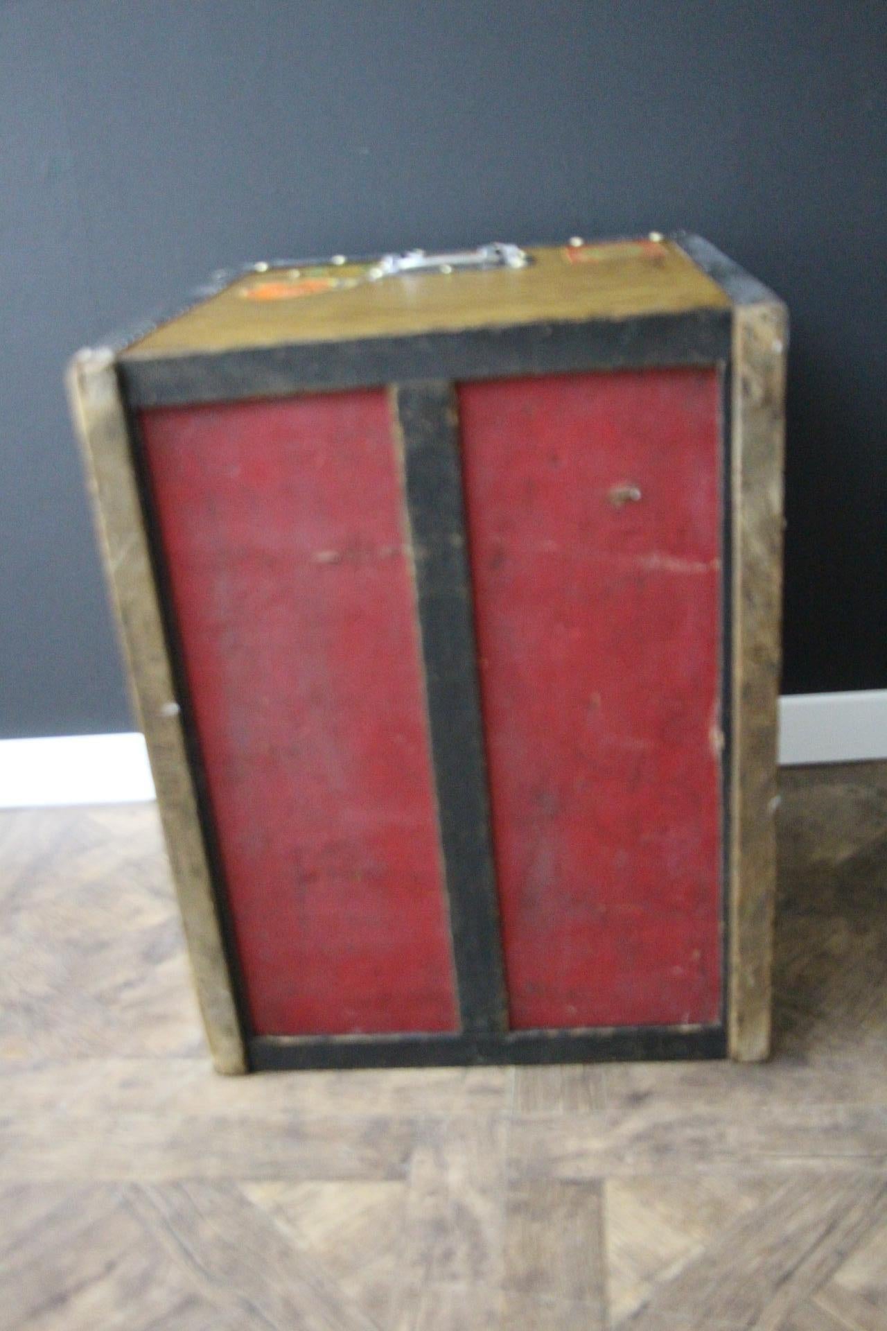 Louis Vuitton Trunk in Checkered Pattern, 60 cm Damier Louis Vuitton Hat Trunk 3
