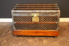 Louis Vuitton Trunk in Checkered Pattern, Damier Louis Vuitton Steamer Trunk