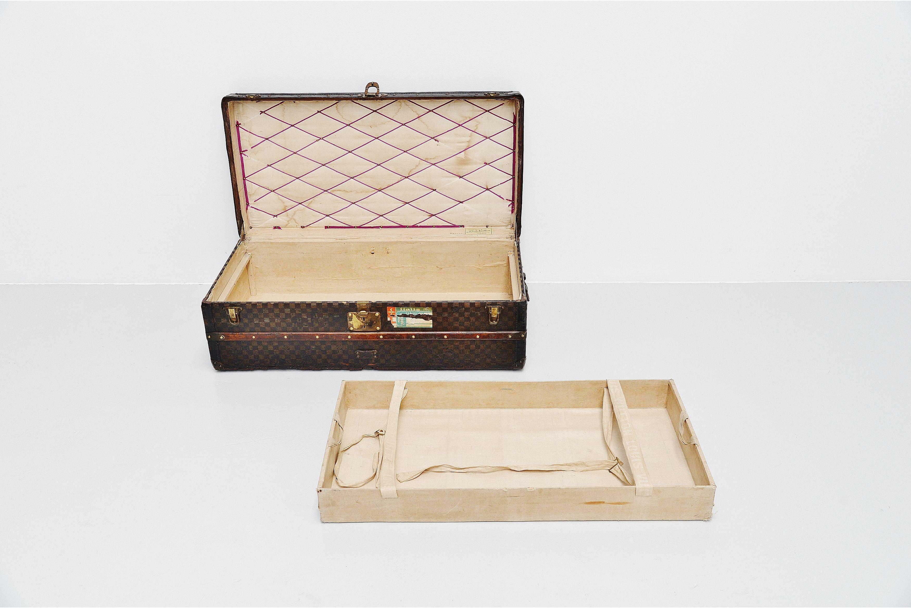 Louis Vuitton Trunk in Damier Canvas, 1910s In Good Condition In Roosendaal, NL