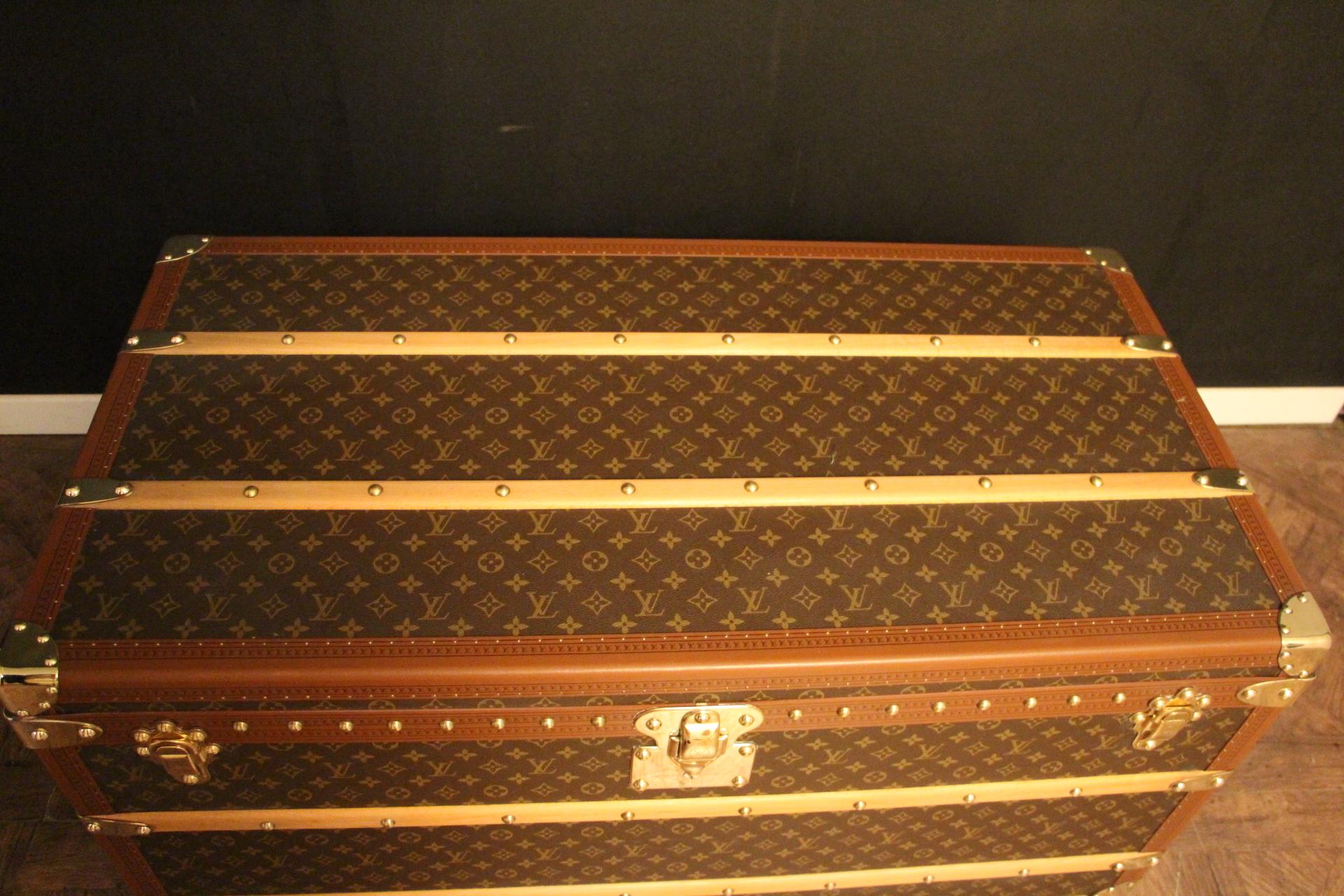 French Louis Vuitton Trunk in Monogram Canvas, Louis Vuitton Steamer Trunk