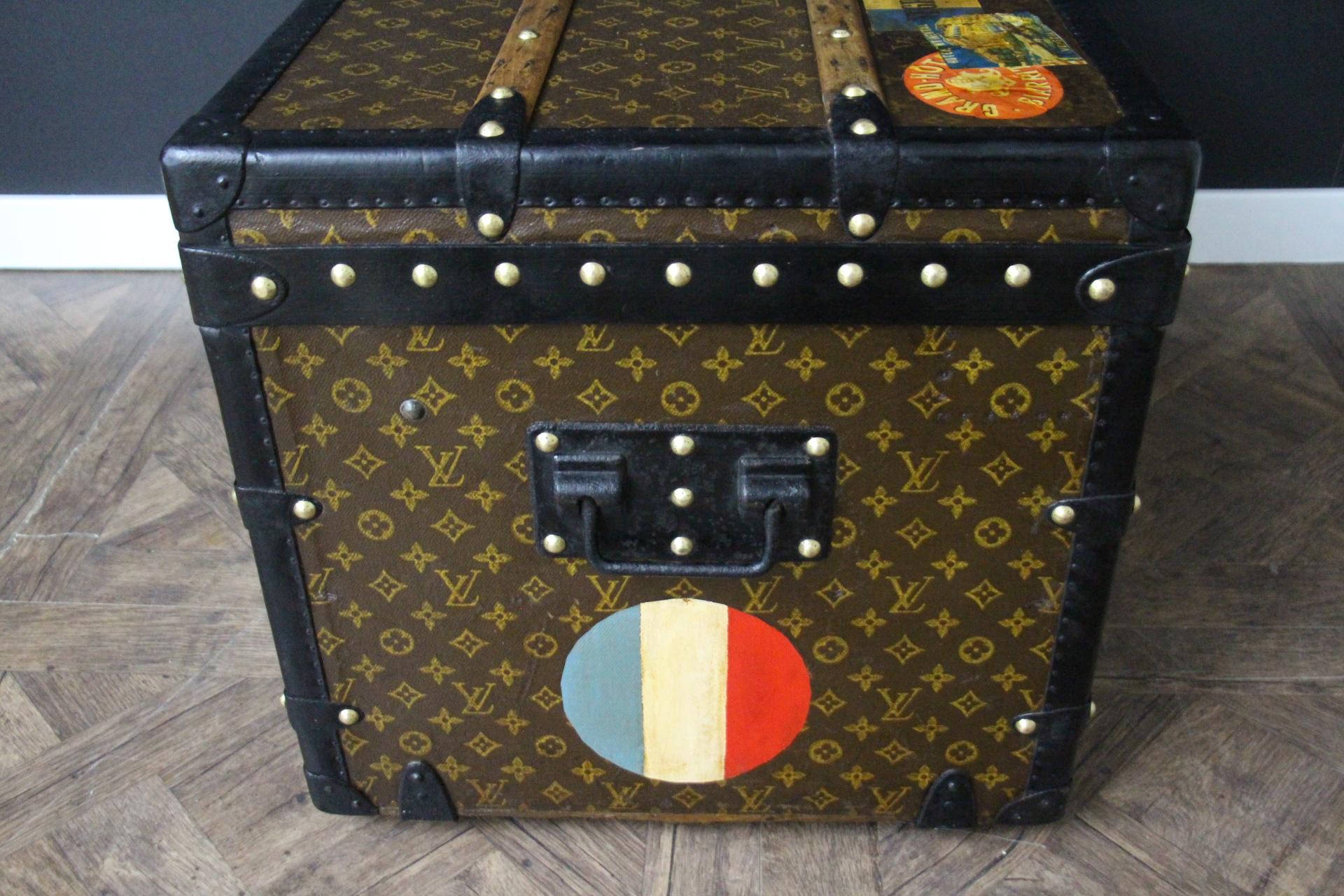 French Louis Vuitton Trunk in Monogram Canvas, Vuitton Steamer Trunk 80 cm For Sale