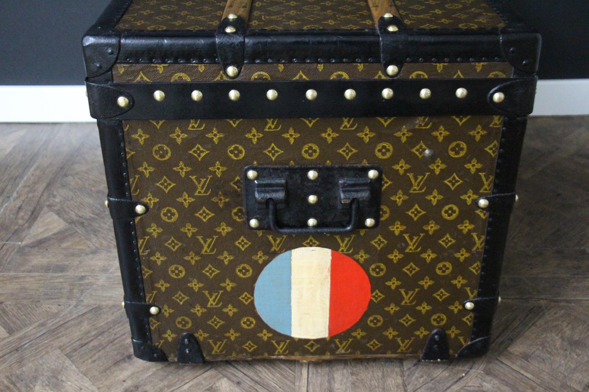 Brass Louis Vuitton Trunk in Monogram Canvas, Vuitton Steamer Trunk 80 cm For Sale
