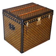 Pre-owned Louis Vuitton Since 1854 Alzer 60 Trunk Navy and White Jacqu –  Madison Avenue Couture