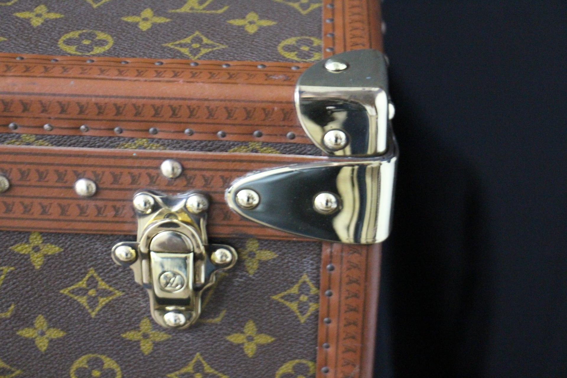 Louis Vuitton Trunk, Louis Vuitton Suitcase, Vuitton Steamer Trunk, Alzer 70 For Sale 1
