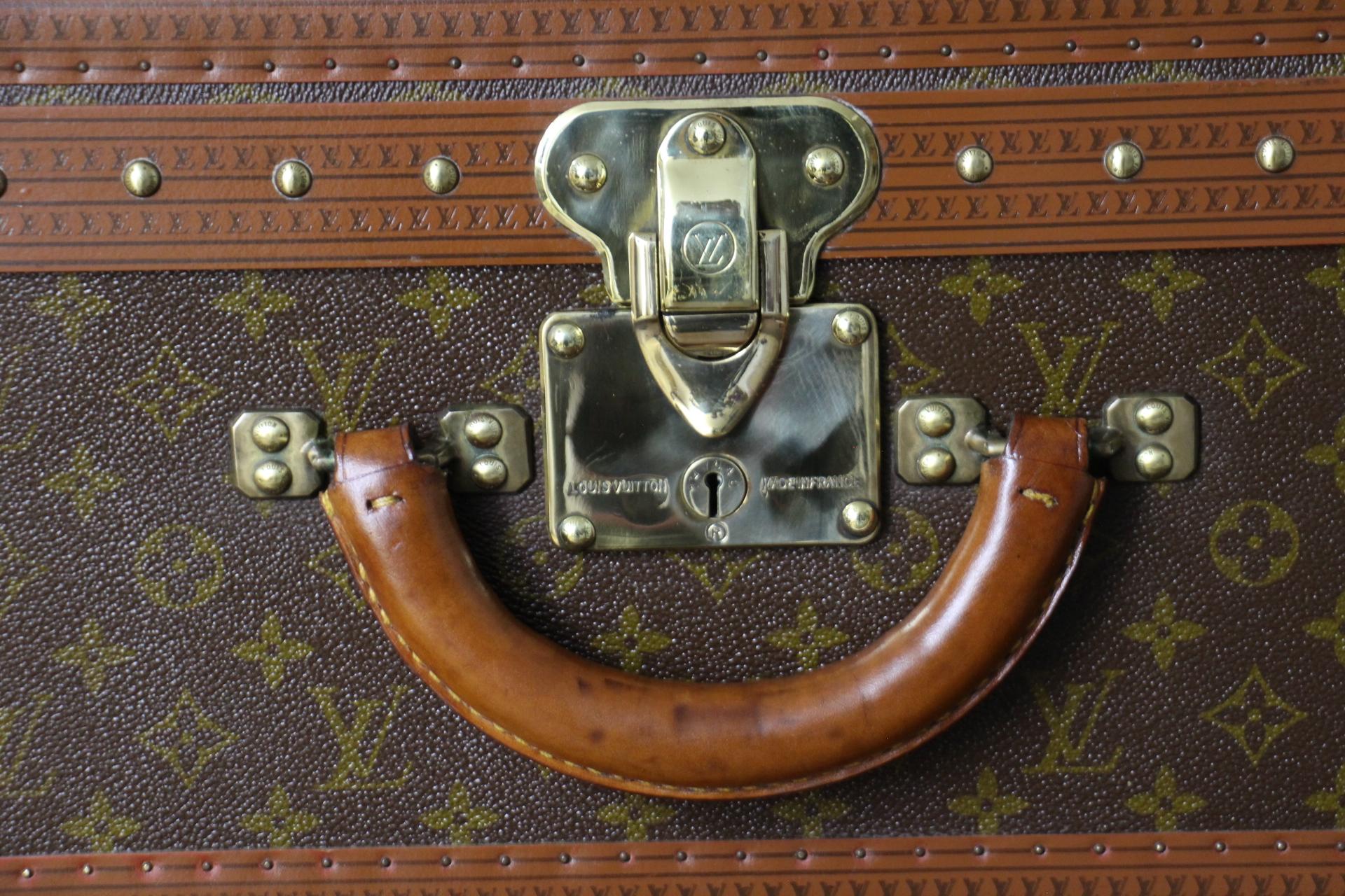 Louis Vuitton Trunk, Louis Vuitton Suitcase, Vuitton Steamer Trunk, Alzer 75 In Good Condition For Sale In Saint-Ouen, FR