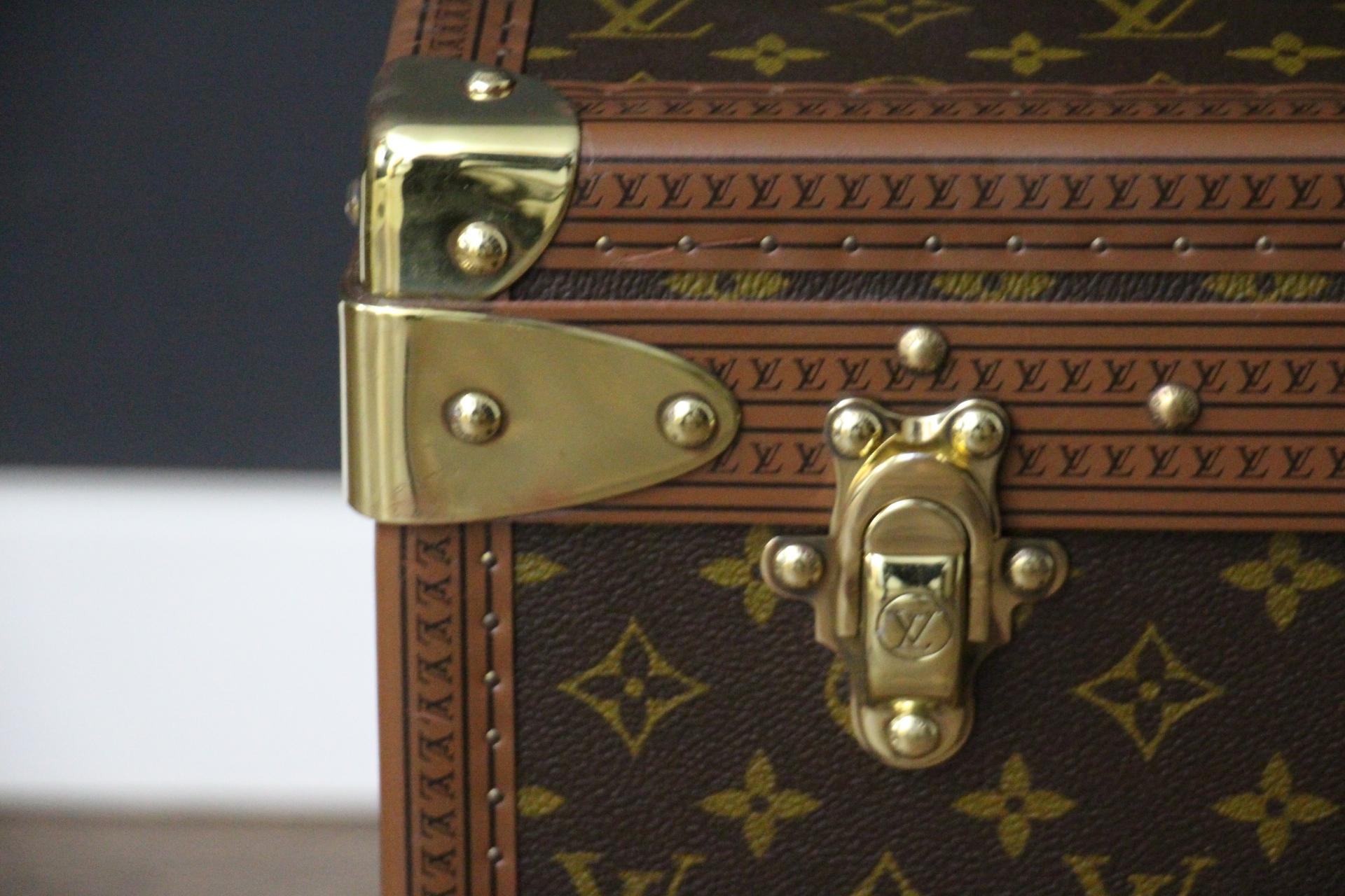 French Louis Vuitton Trunk, Louis Vuitton Suitcase, Vuitton Steamer Trunk, Alzer 80 For Sale