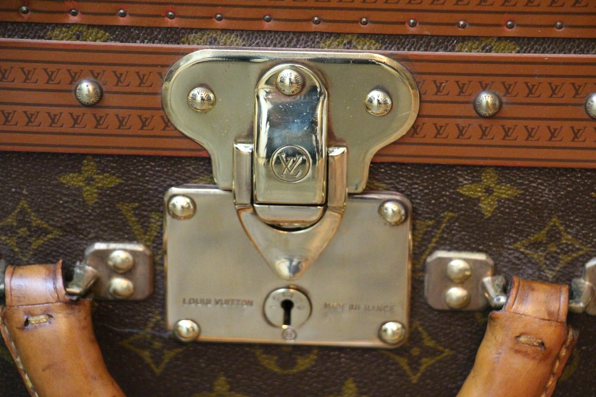 Louis Vuitton Trunk, Louis Vuitton Suitcase, Vuitton Steamer Trunk, Alzer 80 In Good Condition In Saint-Ouen, FR