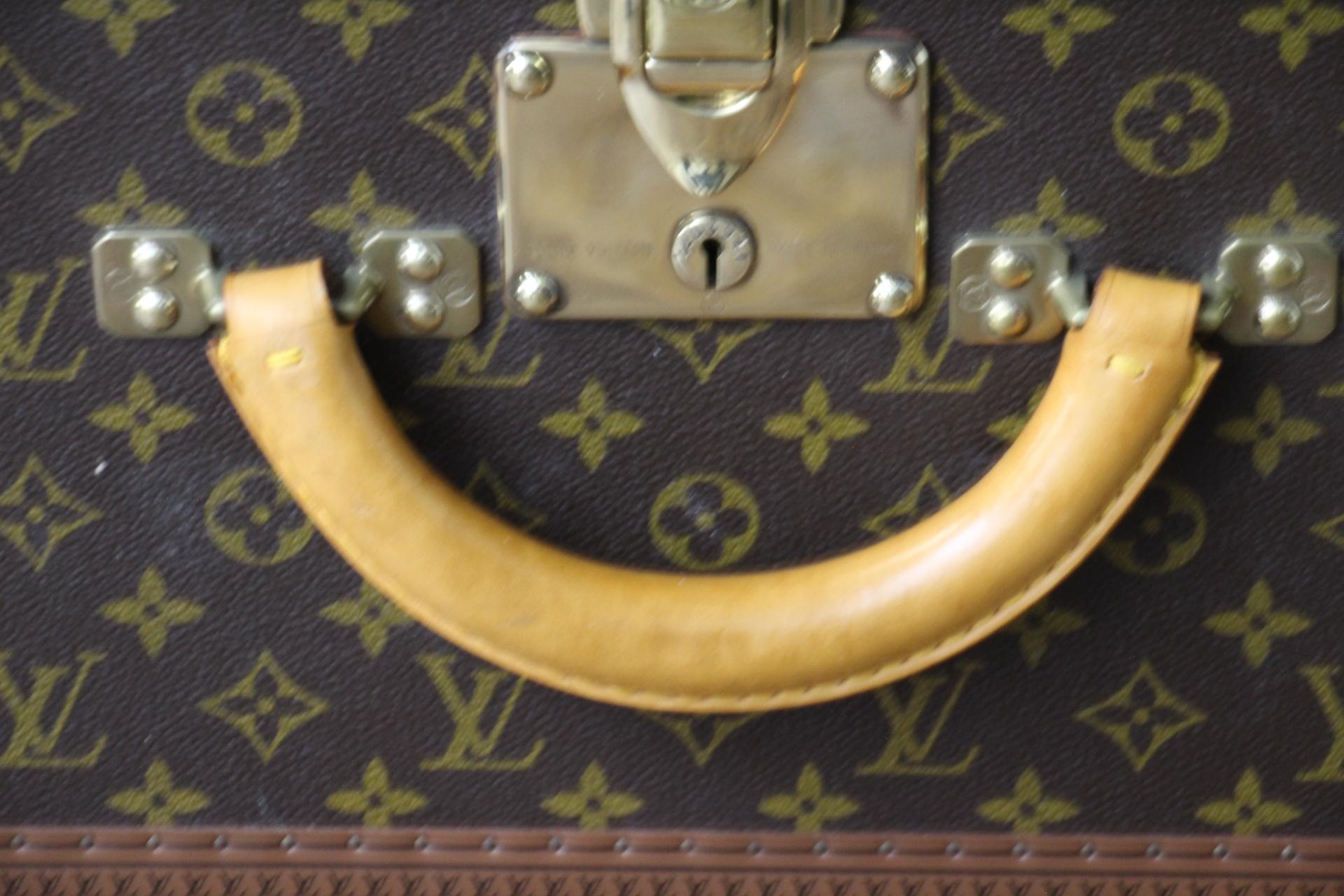 Contemporary Louis Vuitton Trunk, Louis Vuitton Suitcase, Vuitton Steamer Trunk, Alzer 80 For Sale