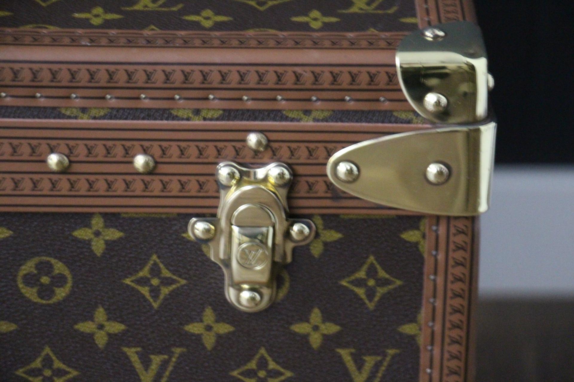 Louis Vuitton Trunk, Louis Vuitton Suitcase, Vuitton Steamer Trunk, Alzer 80 For Sale 1