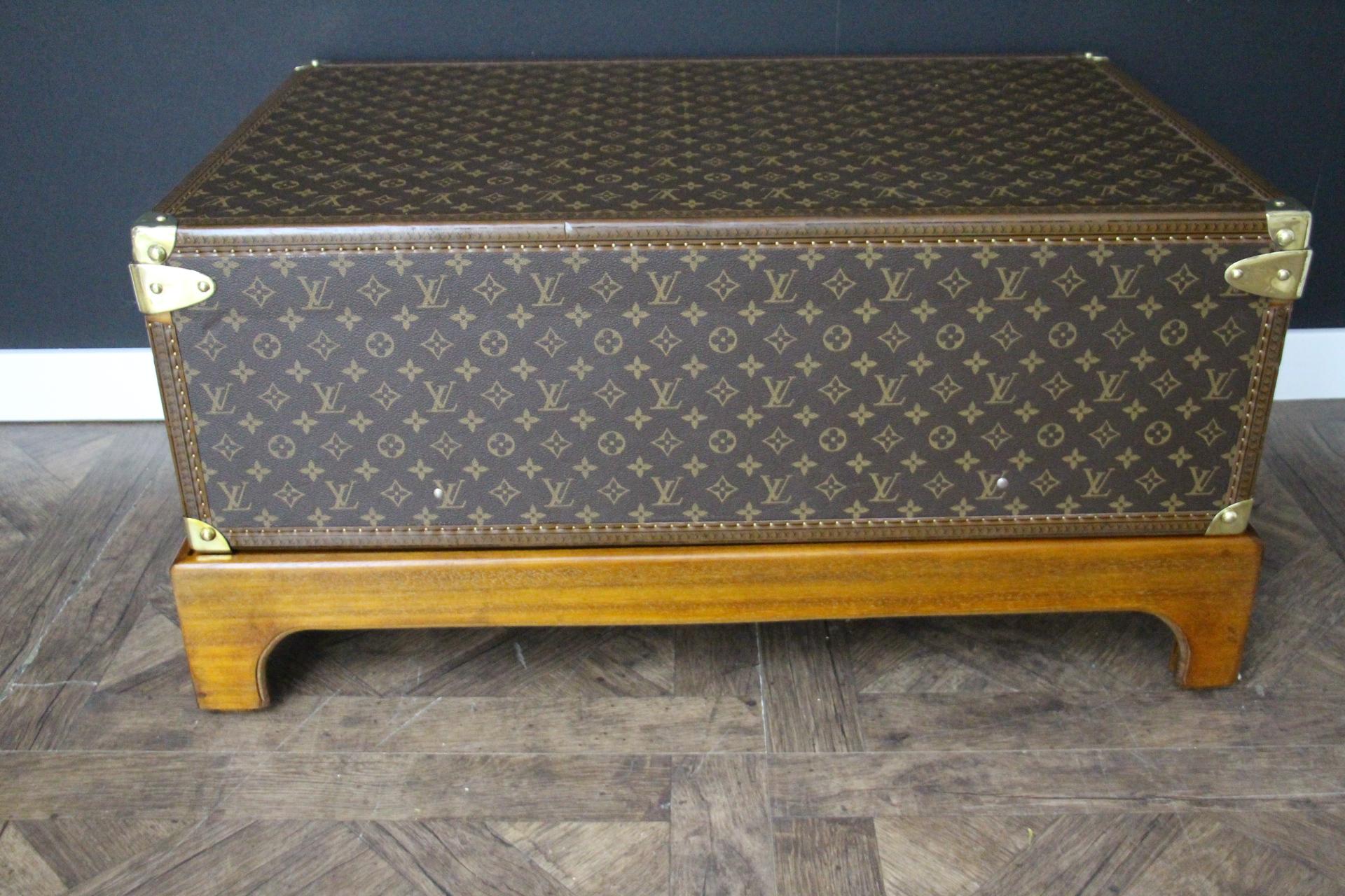 Louis Vuitton Trunk, Louis Vuitton Suitcase, Vuitton Steamer Trunk, Alzer 80 For Sale 3