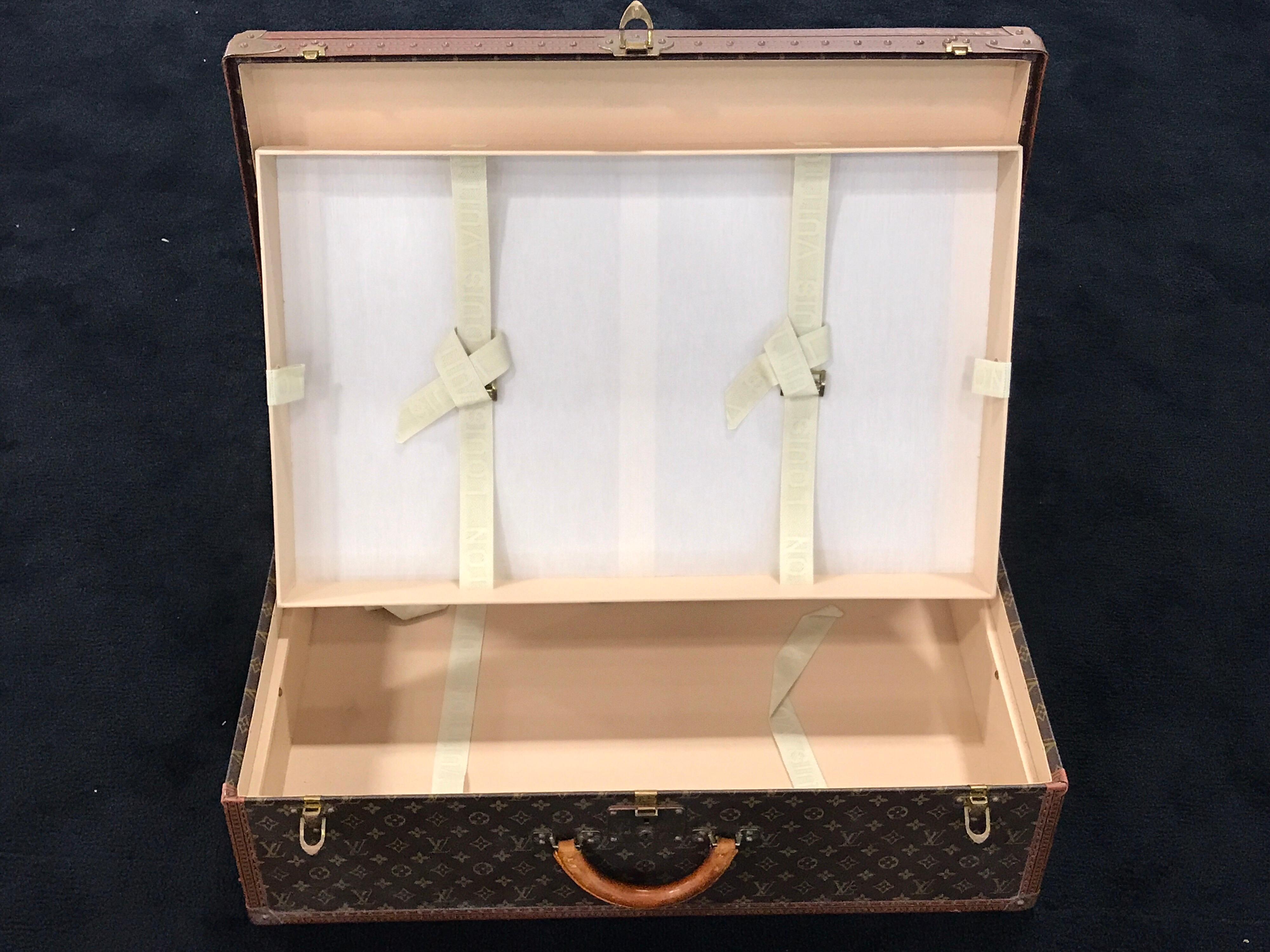 Louis Vuitton Trunk on Stand, Large 4