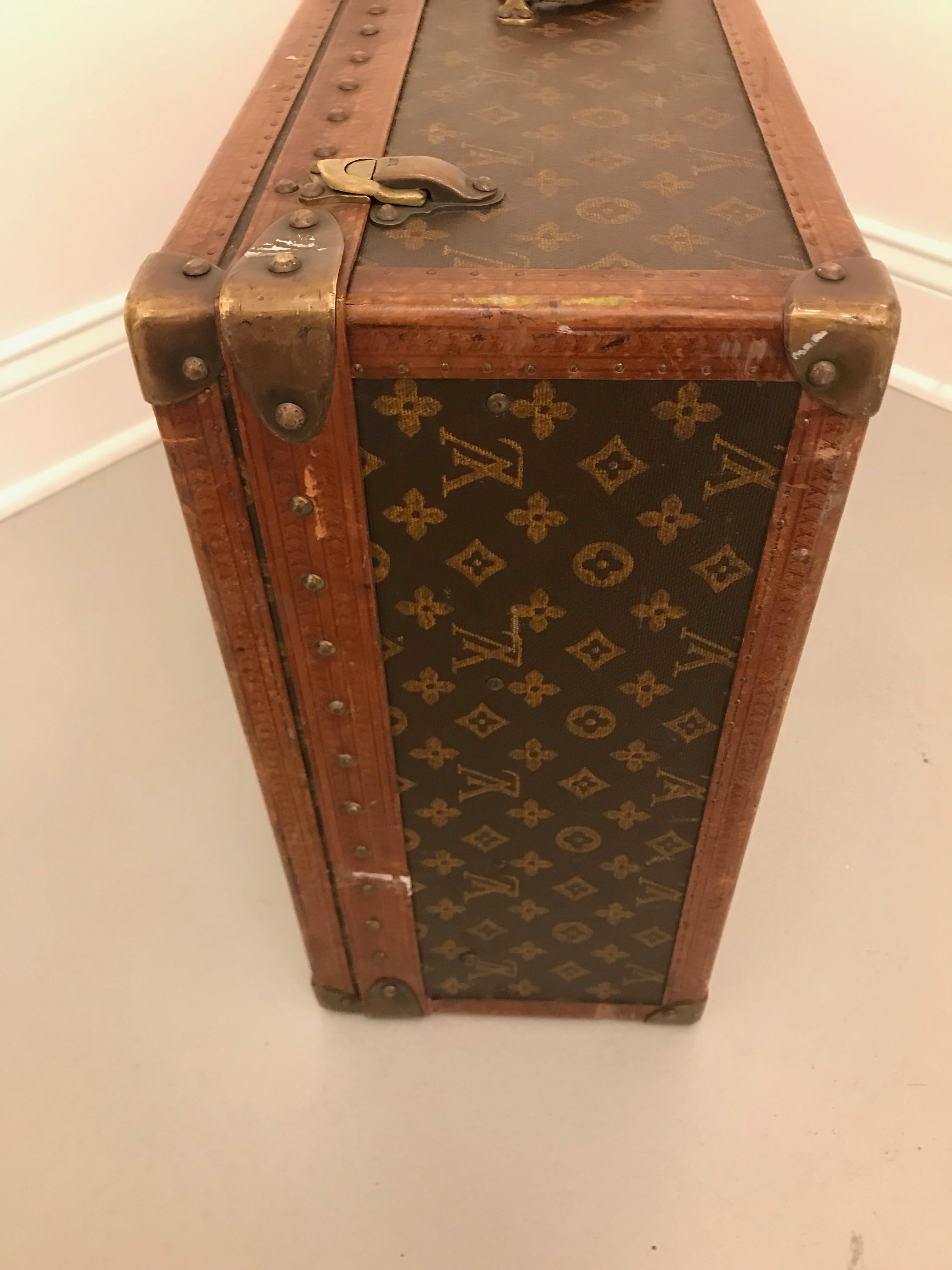 Louis Vuitton Trunk or Suitcase 5