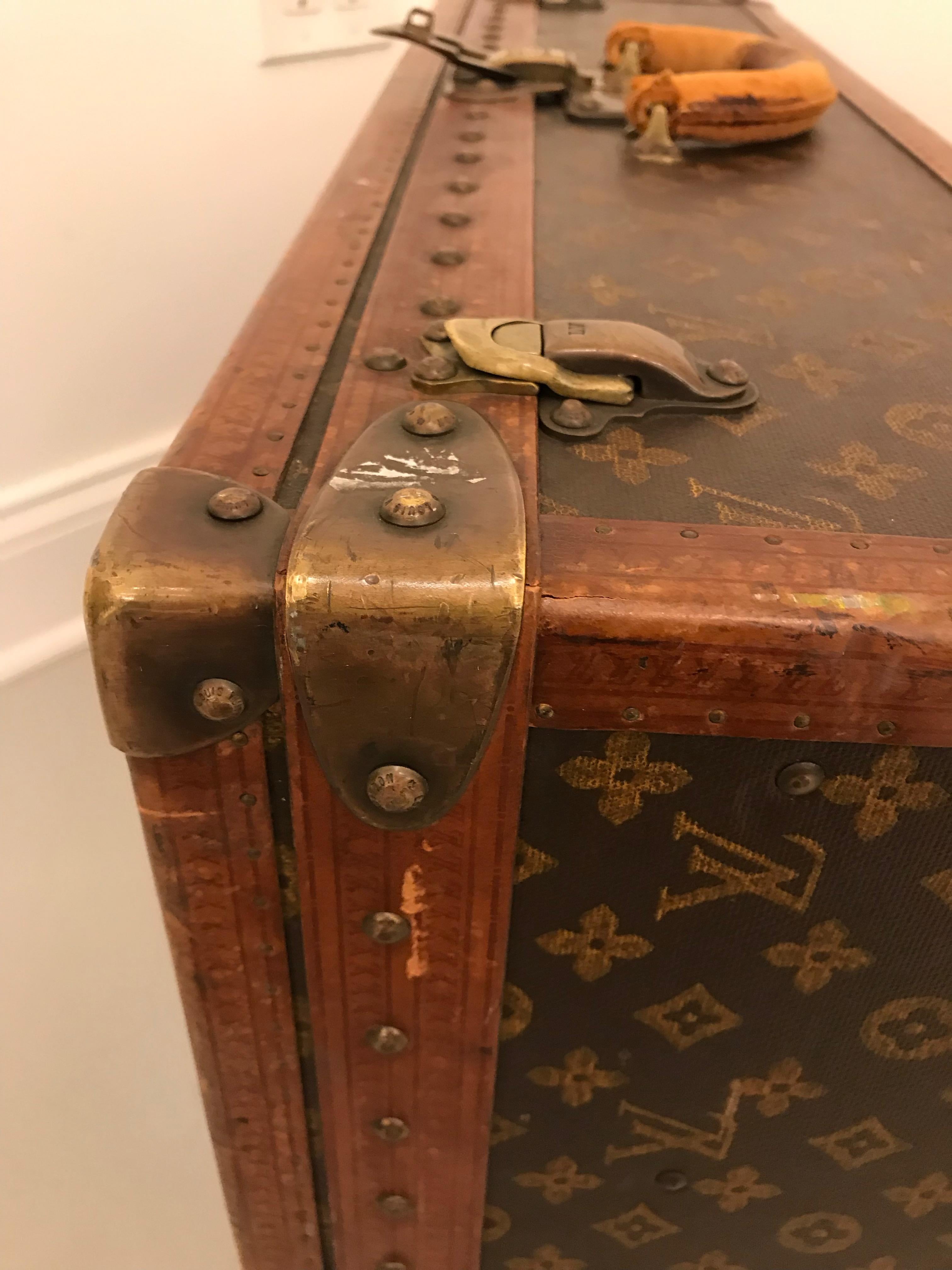 Louis Vuitton Trunk or Suitcase 6