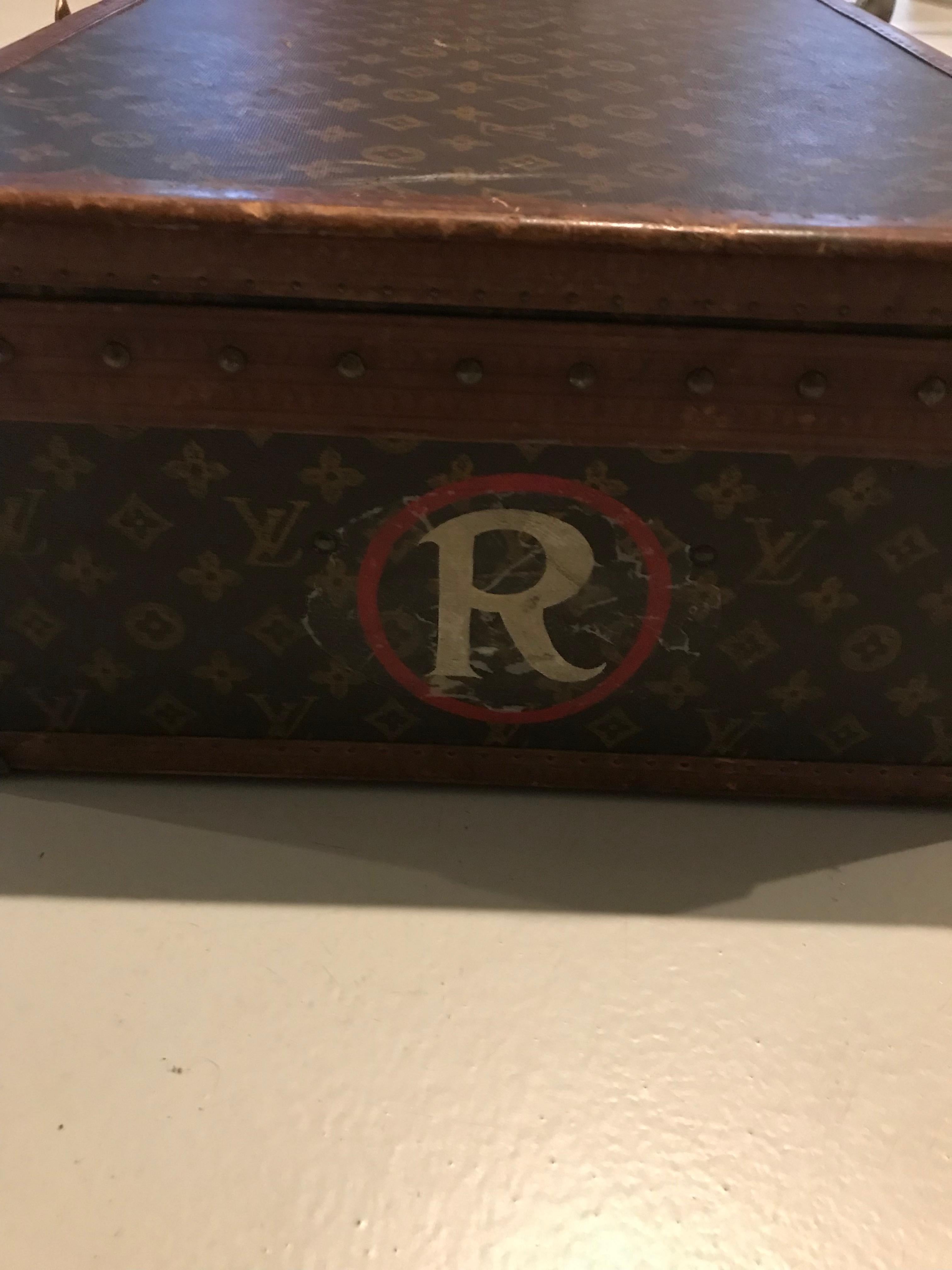 Louis Vuitton Trunk or Suitcase 10