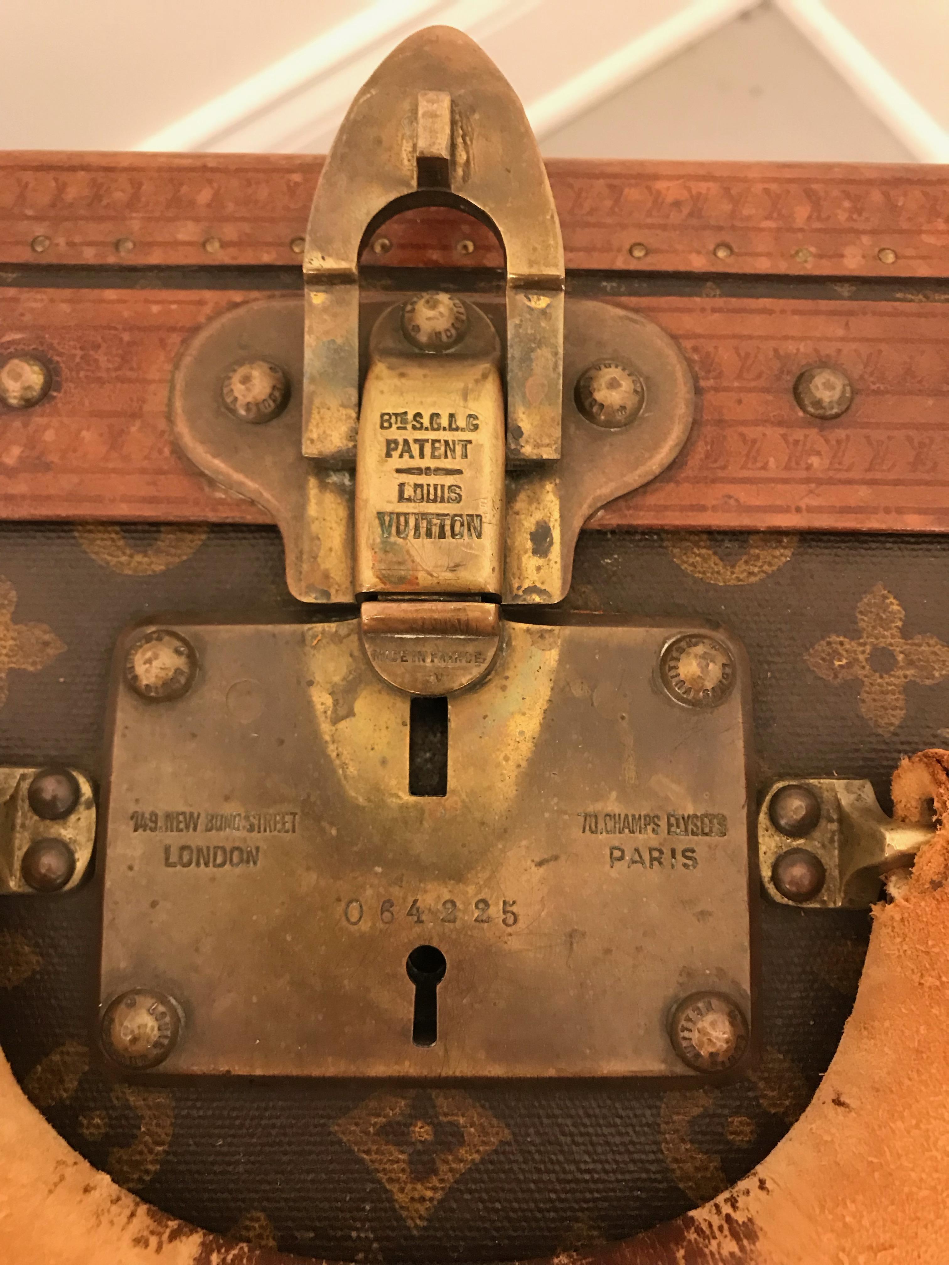 Louis Vuitton Trunk or Suitcase In Fair Condition In North Bergen, NJ