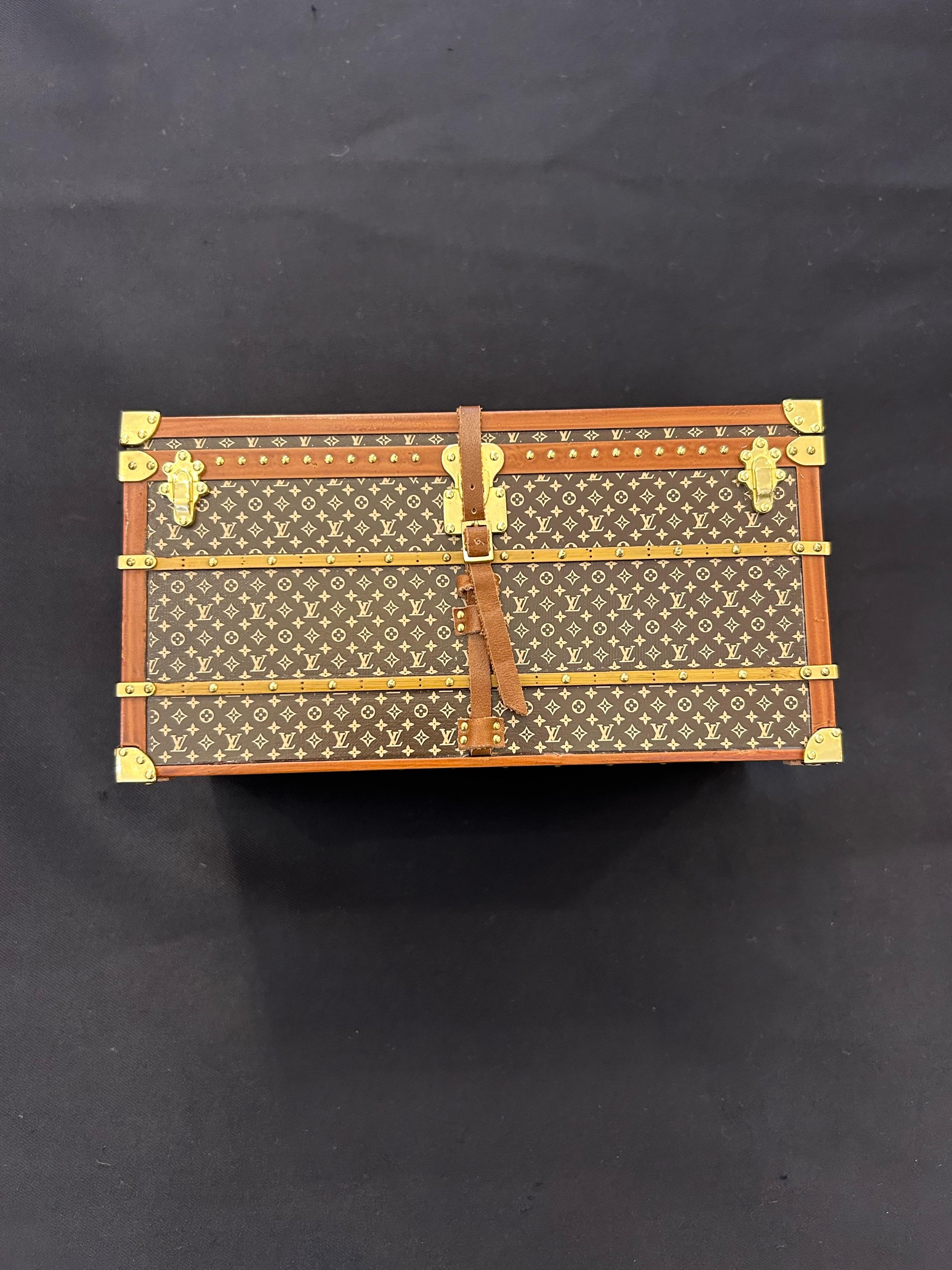 Louis Vuitton Trunk Paperweight In Good Condition For Sale In Palm Beach, FL