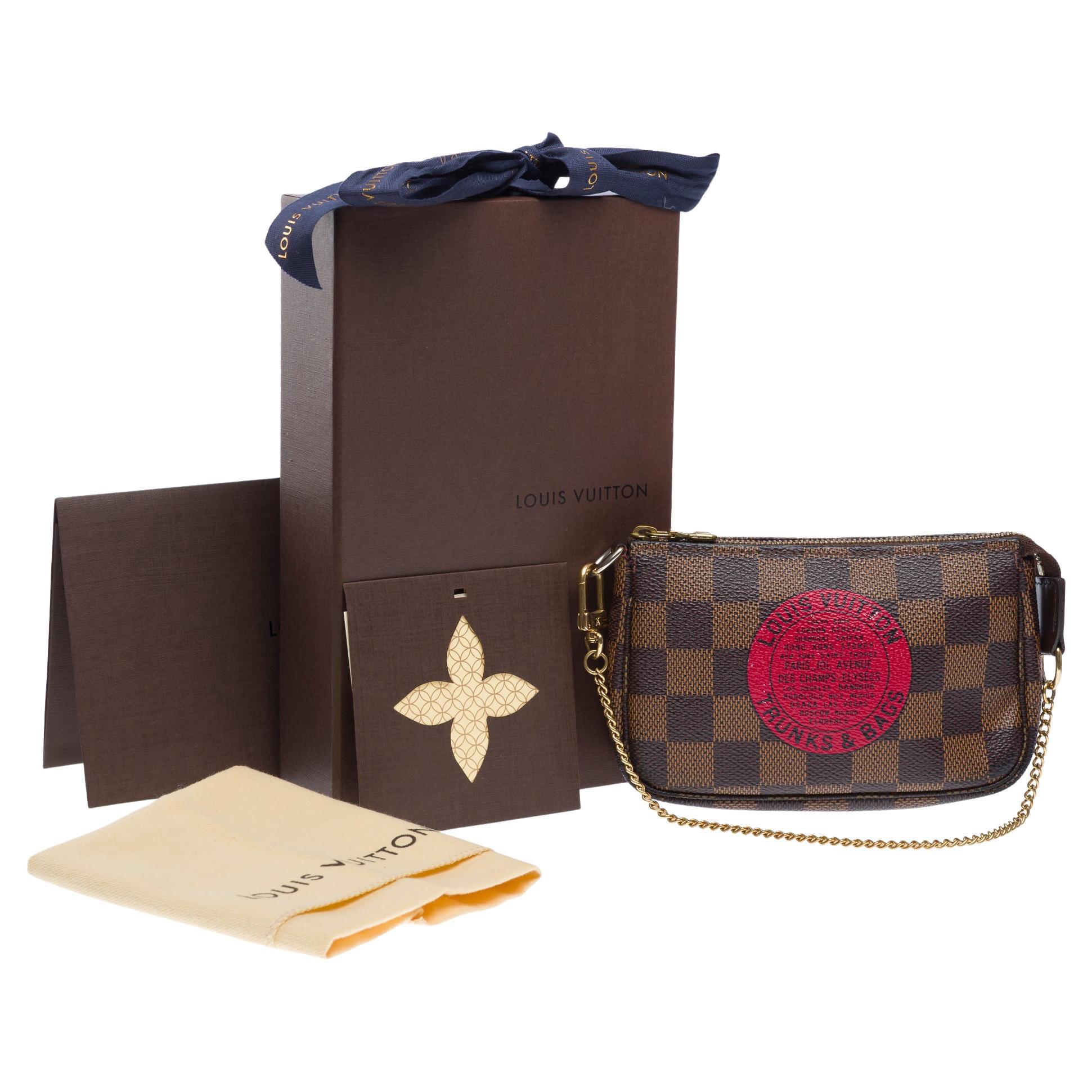 Louis Vuitton "Trunks & Bags" Pouch shoulder bag in Brown Canvas, GHW For Sale