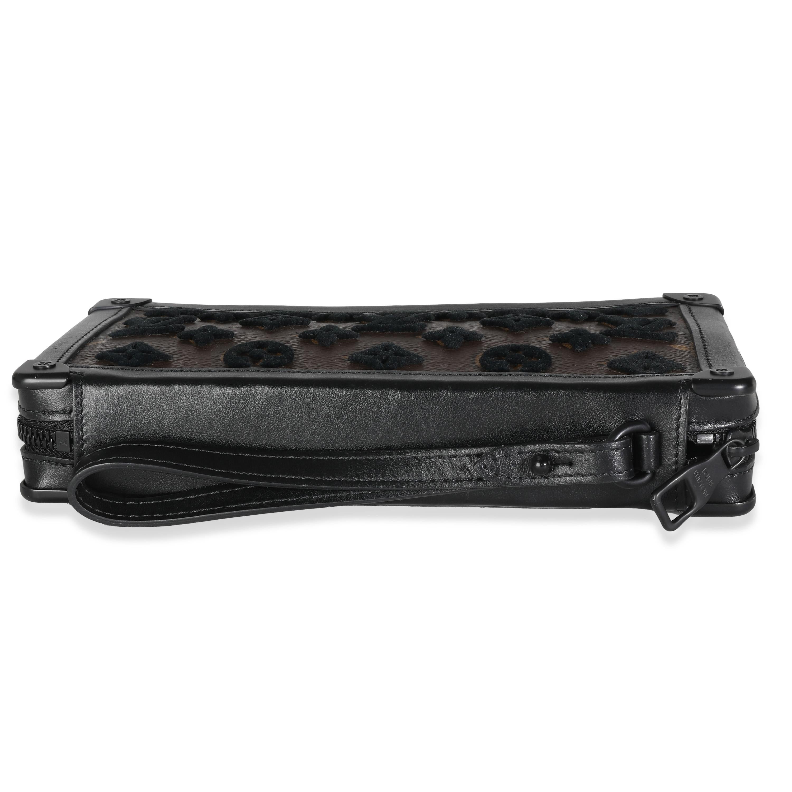 Louis Vuitton Tuffetage Monogramm Canvas Soft Trunk Clutch im Angebot 2