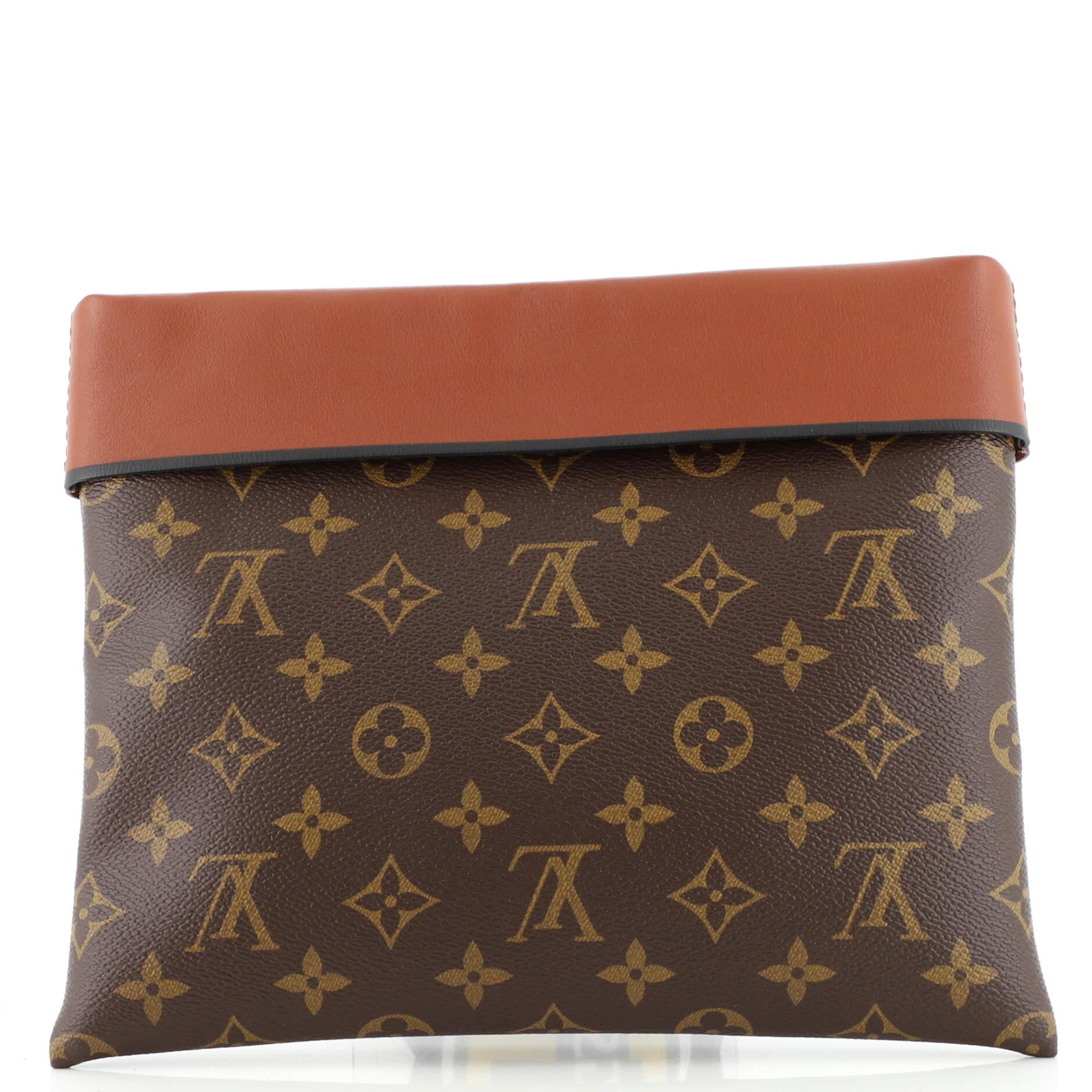 Louis Vuitton Tuileries Pochette Monogram Canvas with Leather In Good Condition In NY, NY