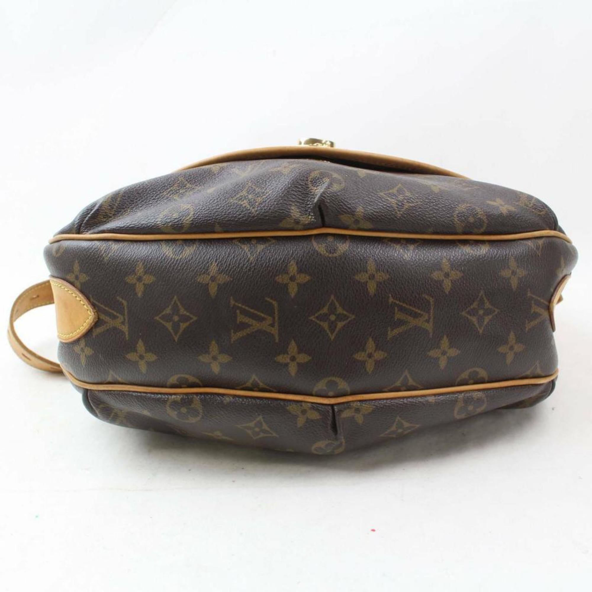 Louis Vuitton Tulum Gm Flap Hobo 870194 Brown Coated Canvas Shoulder Bag In Good Condition For Sale In Forest Hills, NY