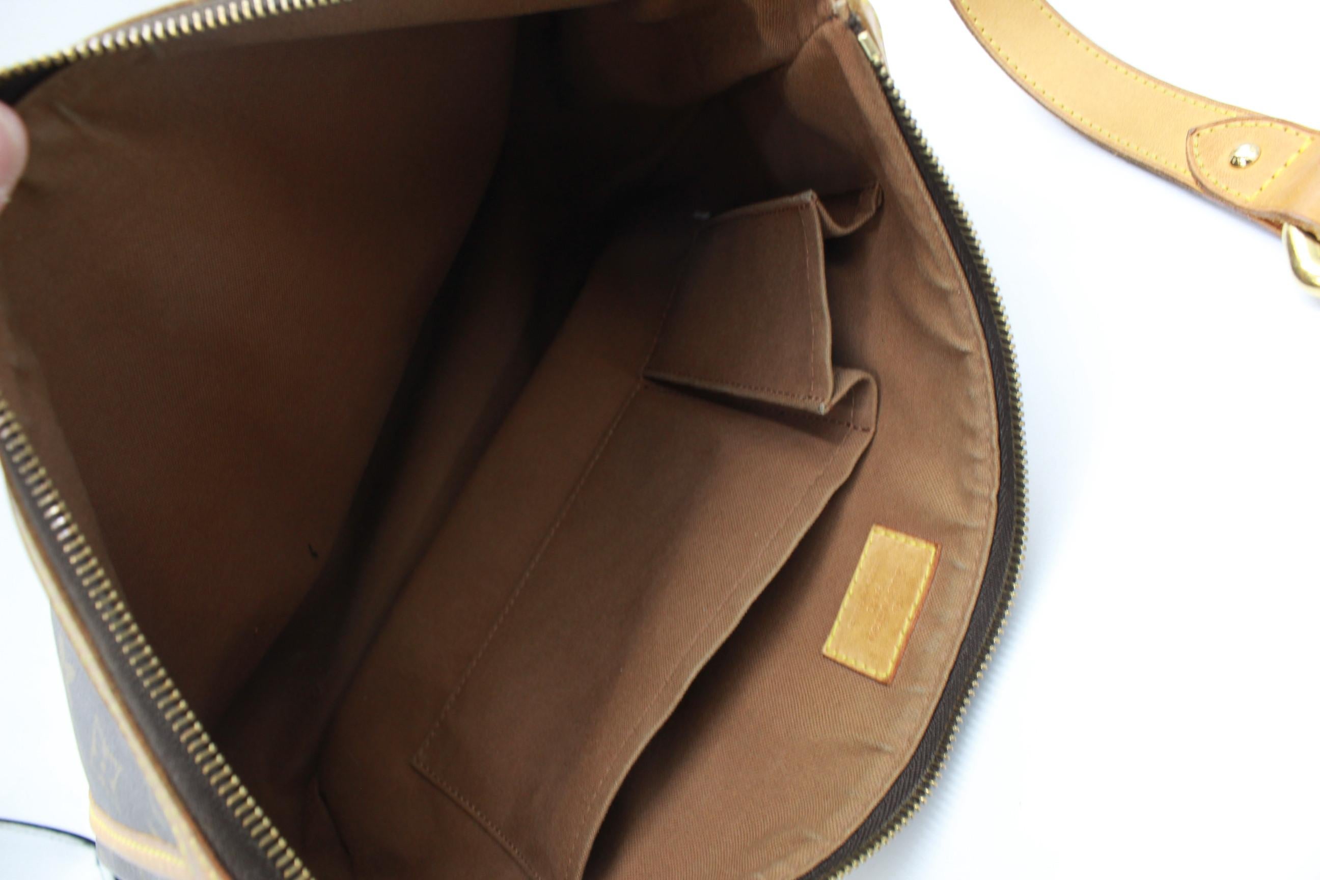 Women's Louis Vuitton Tulum handbag in monogram canvas