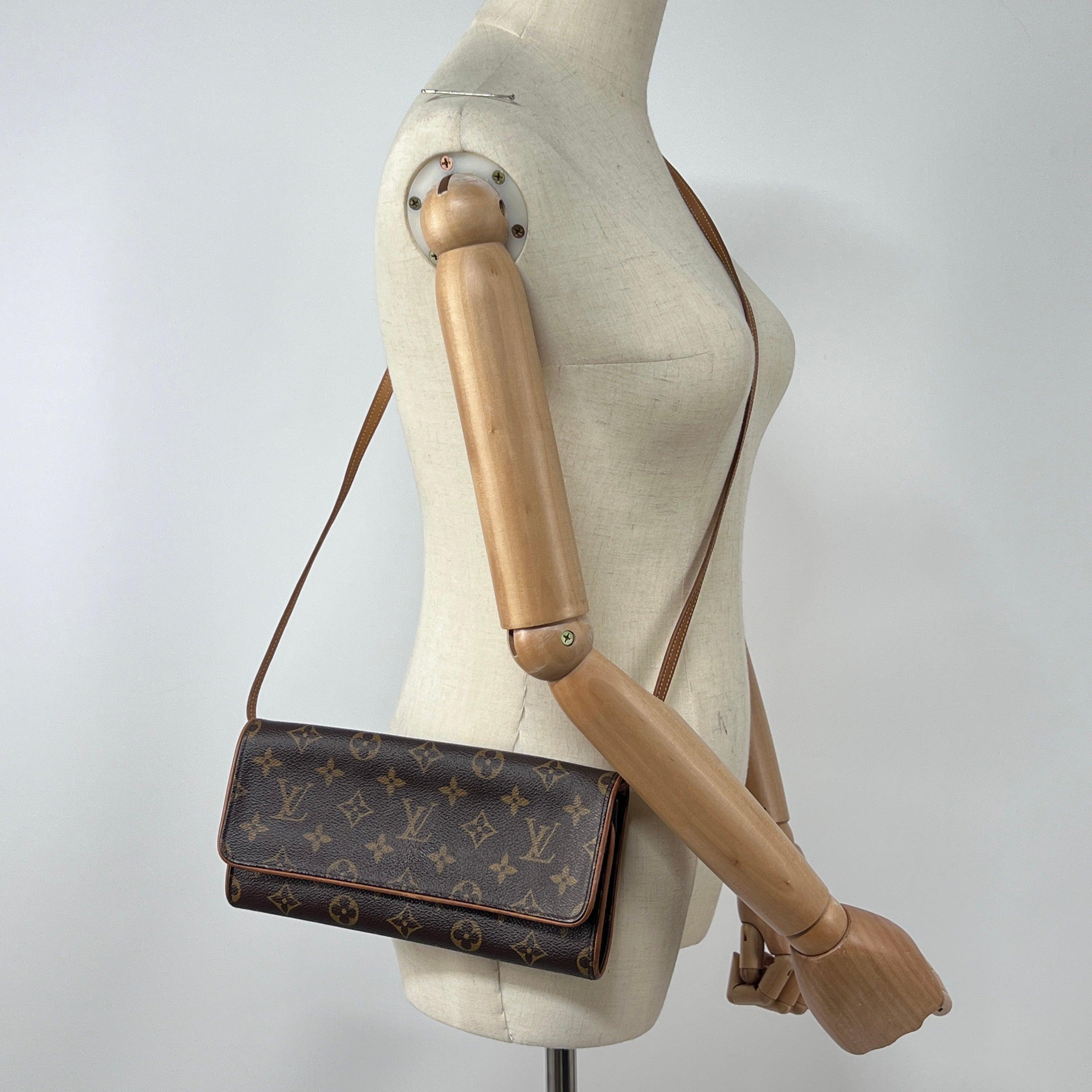 Nero Louis Vuitton Twin GM Crossbody Bag Monogram Canvas Brown 2004 in vendita