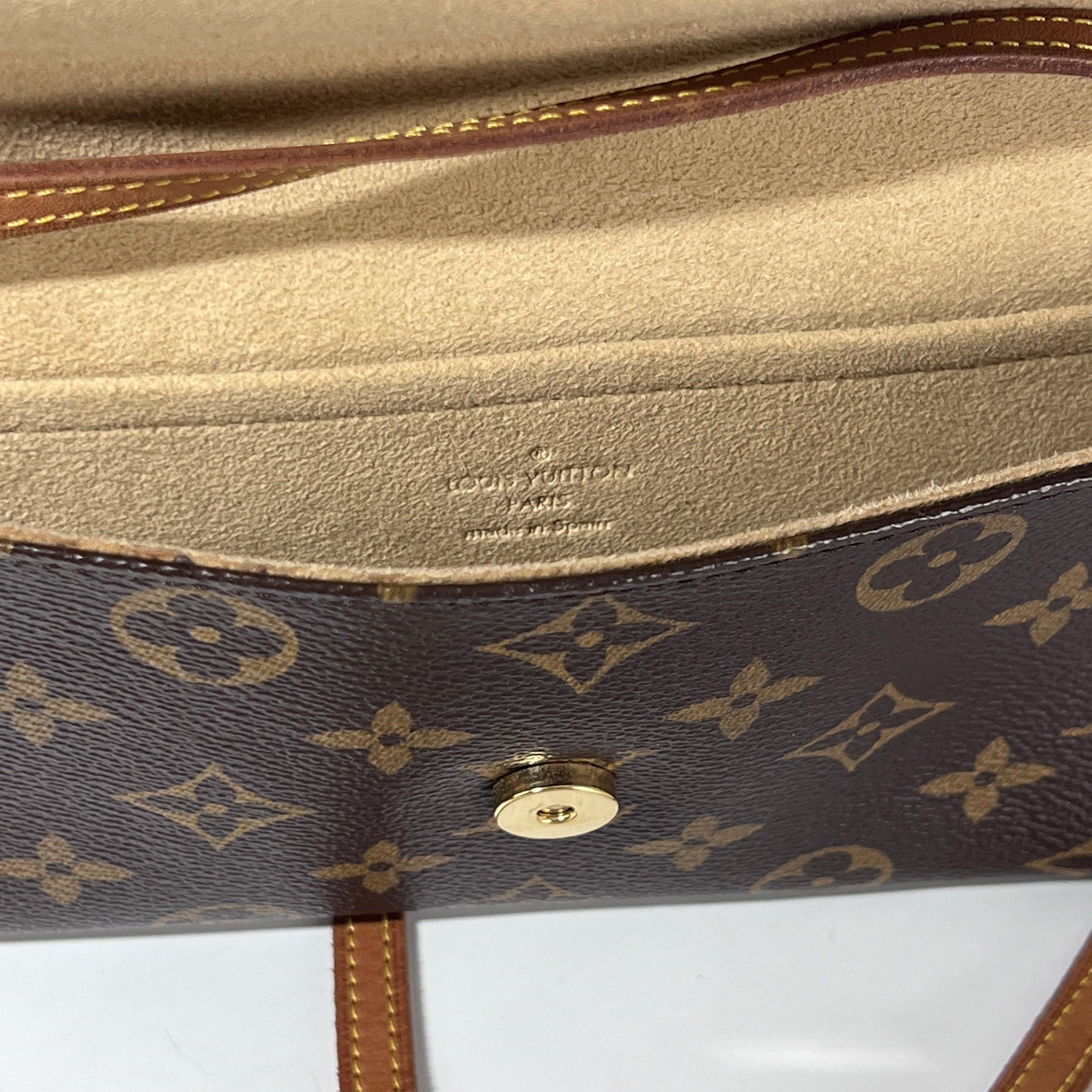 Louis Vuitton Twin GM Crossbody Bag Monogram Canvas Brown 2004 in vendita 2