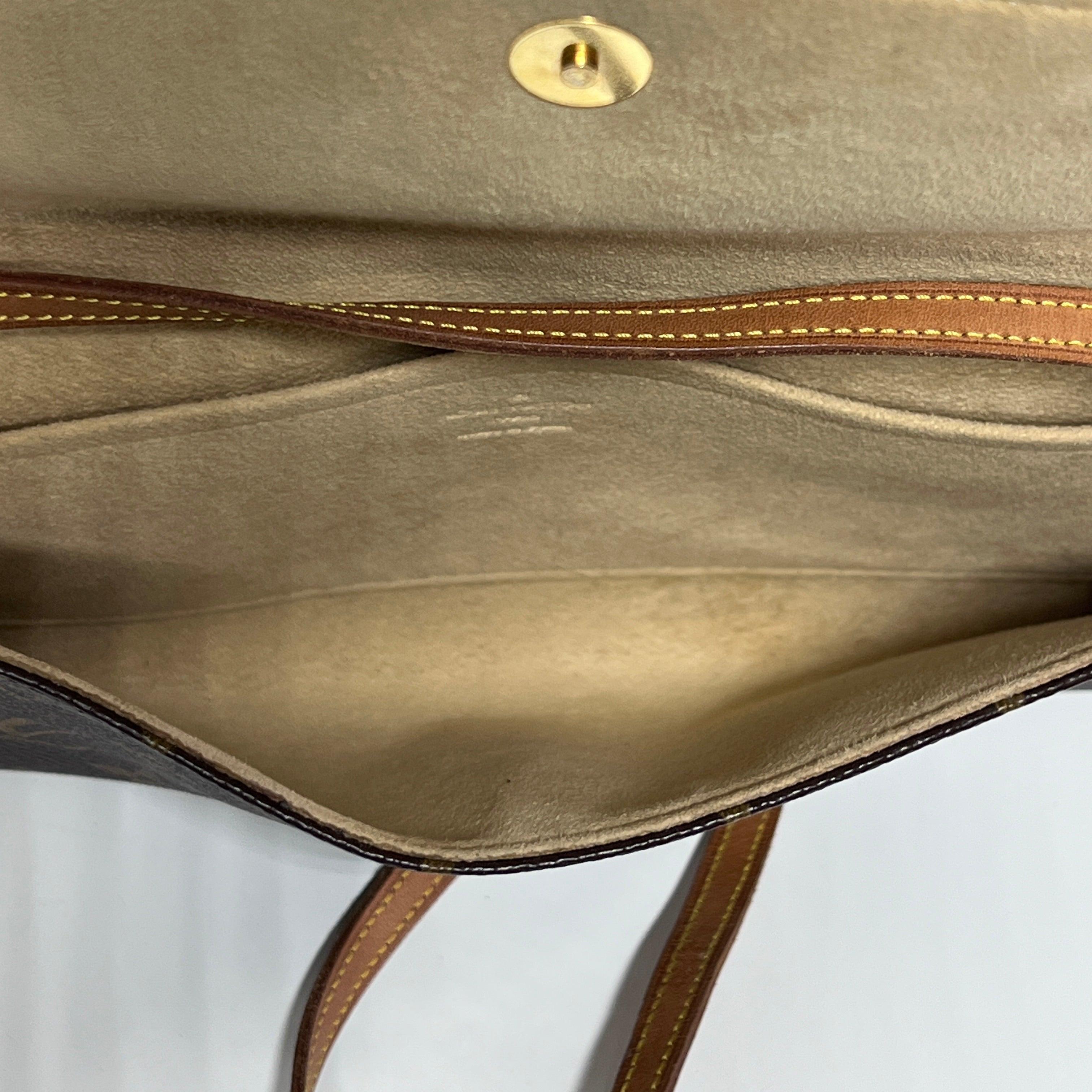 Louis Vuitton Twin GM Crossbody Bag Monogram Canvas Brown 2004 in vendita 3