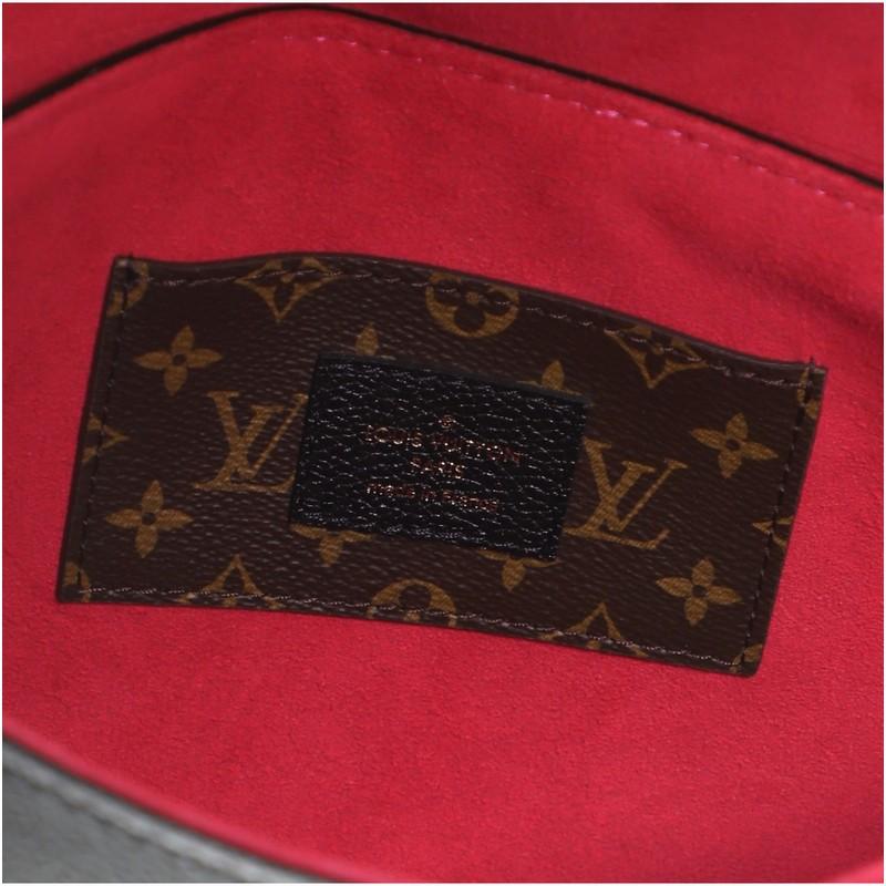 Louis Vuitton Twist Bag Leather and Monogram Teddy Shearling MM In Good Condition In NY, NY