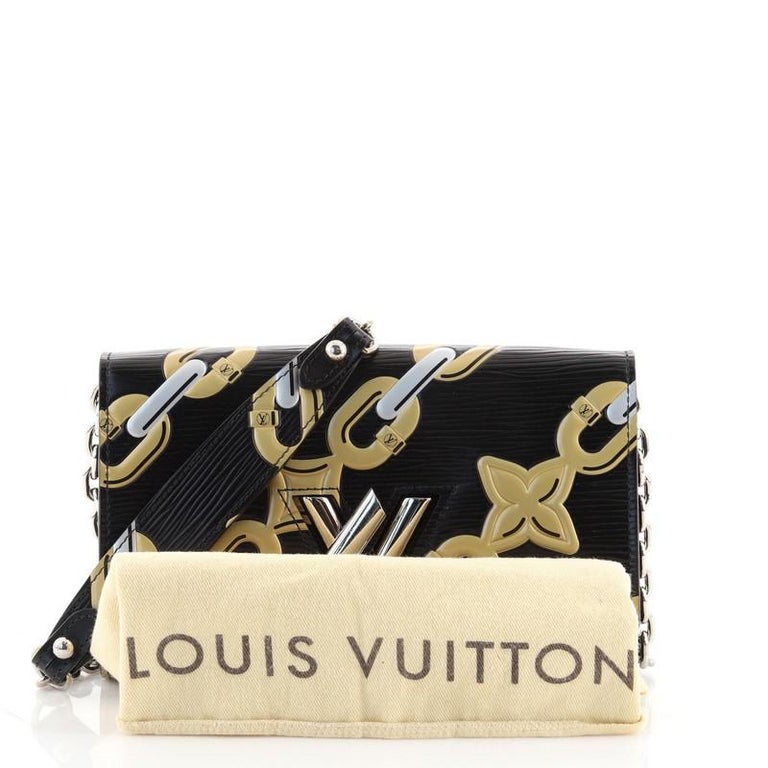 Louis Vuitton Twist chain wallet (WOC), Women's Fashion, Bags