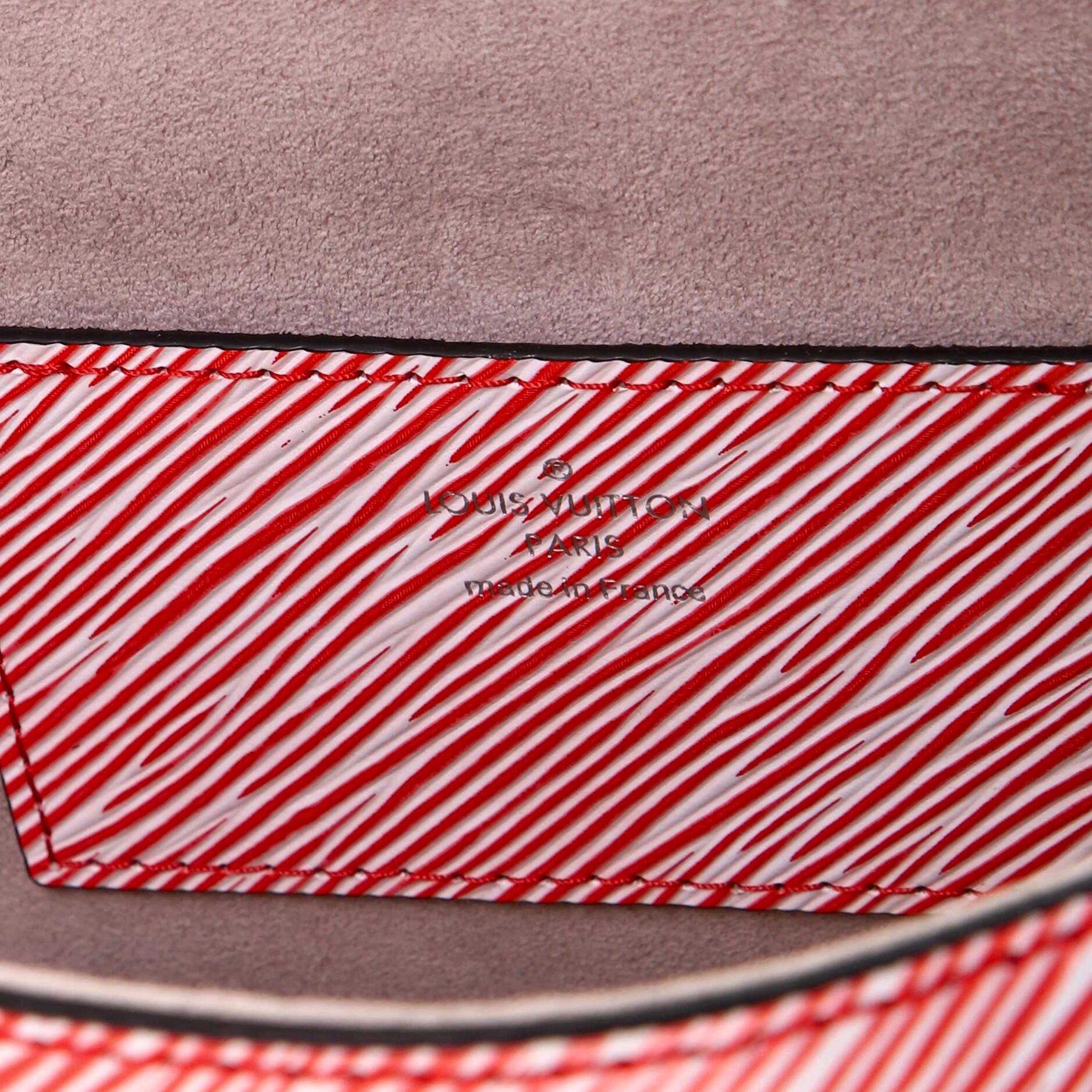 Sac à main Louis Vuitton Twist en cuir épi clouté MM 3