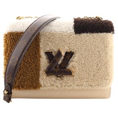Louis Vuitton Twist Handtasche aus Teddy-Fleece mit Epi Leder MM