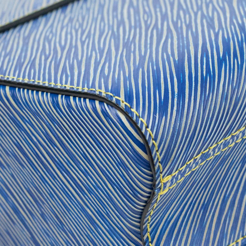 Louis Vuitton, Twist in blue epi leather For Sale 2