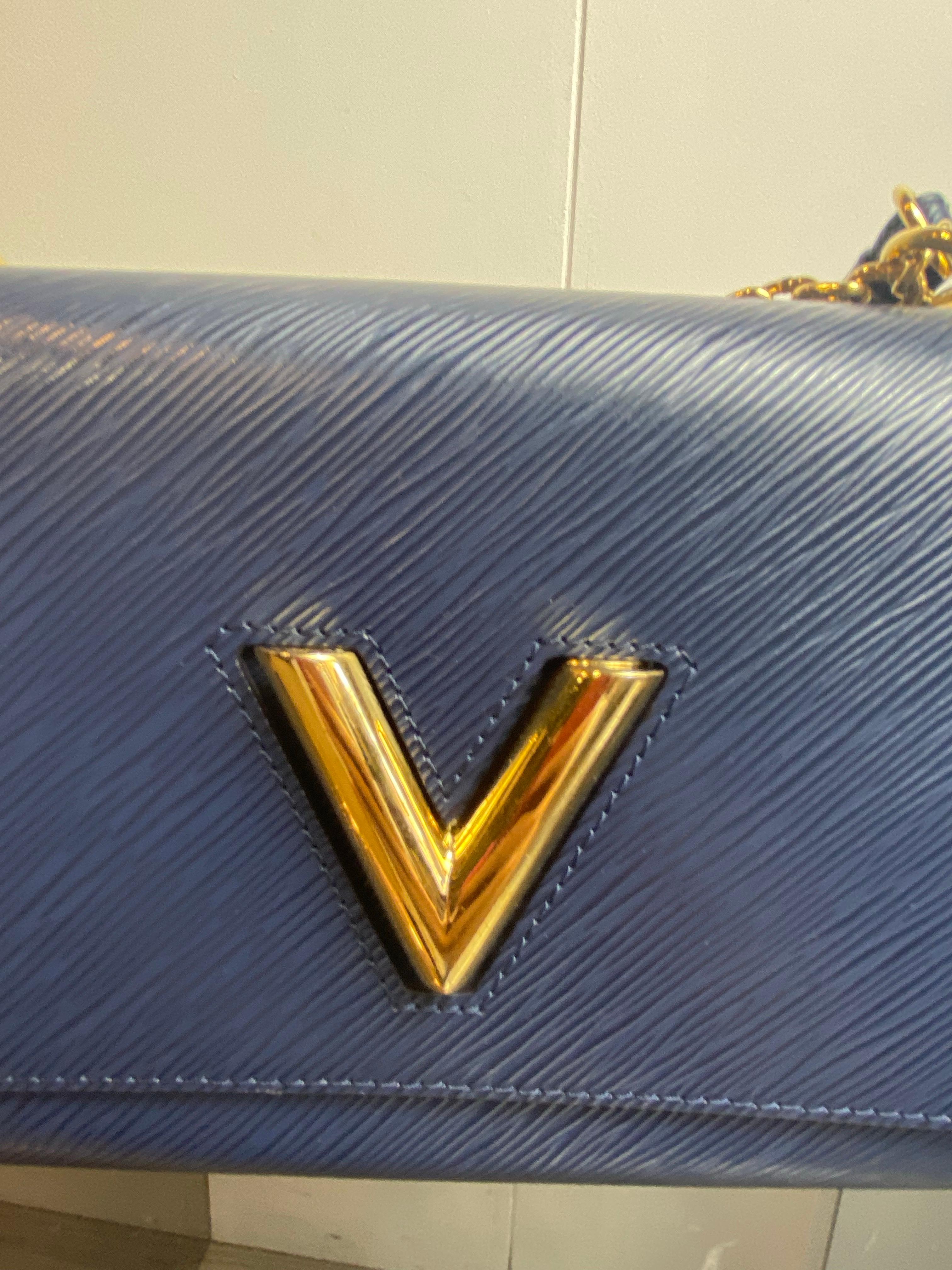 Louis Vuitton Twist in pelle Epi blu. in vendita 11