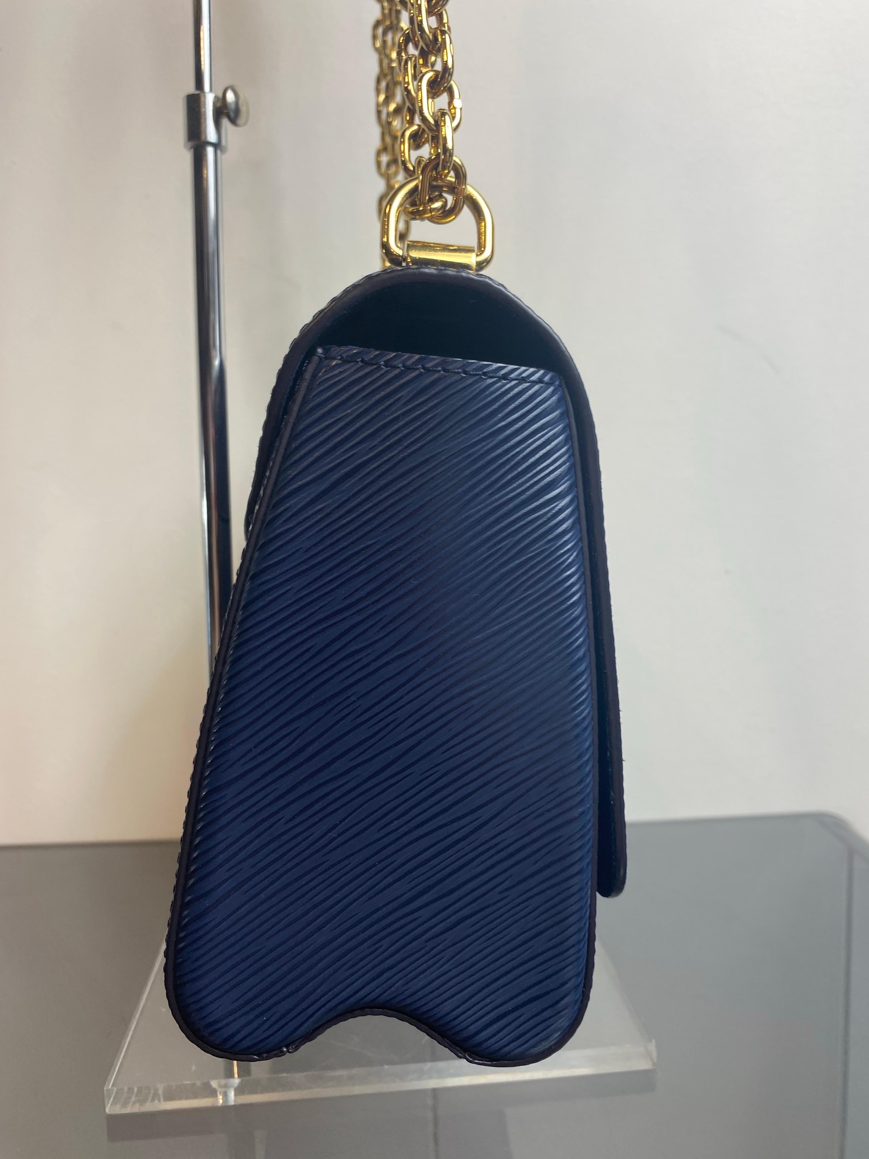 Louis Vuitton Twist in pelle Epi blu. in vendita 3