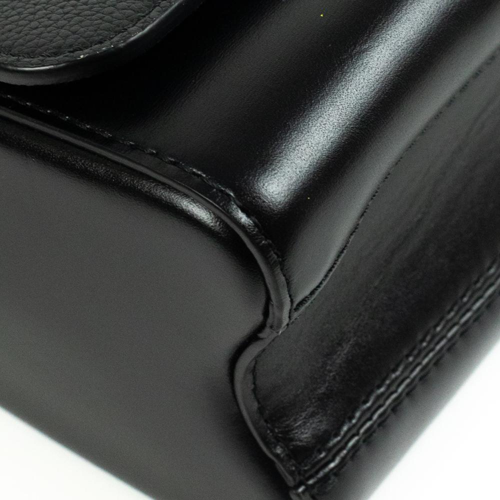 Louis Vuitton, gedrechselt in braunem Leder 3