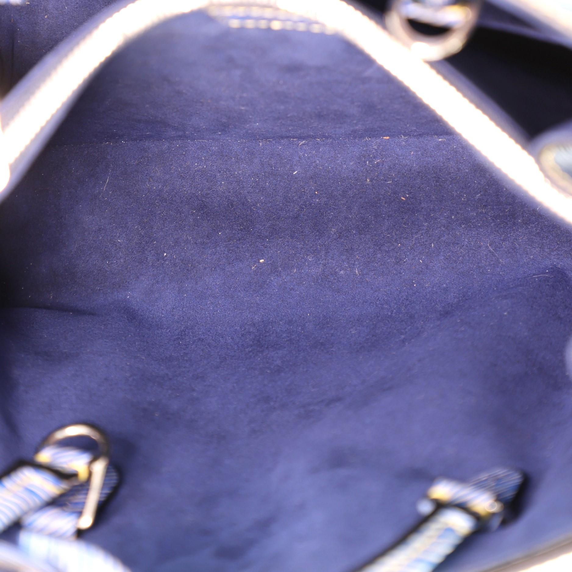Louis Vuitton Twist Tote Edizione Limitata con Spille e Pelle Epi Impreziosita 1