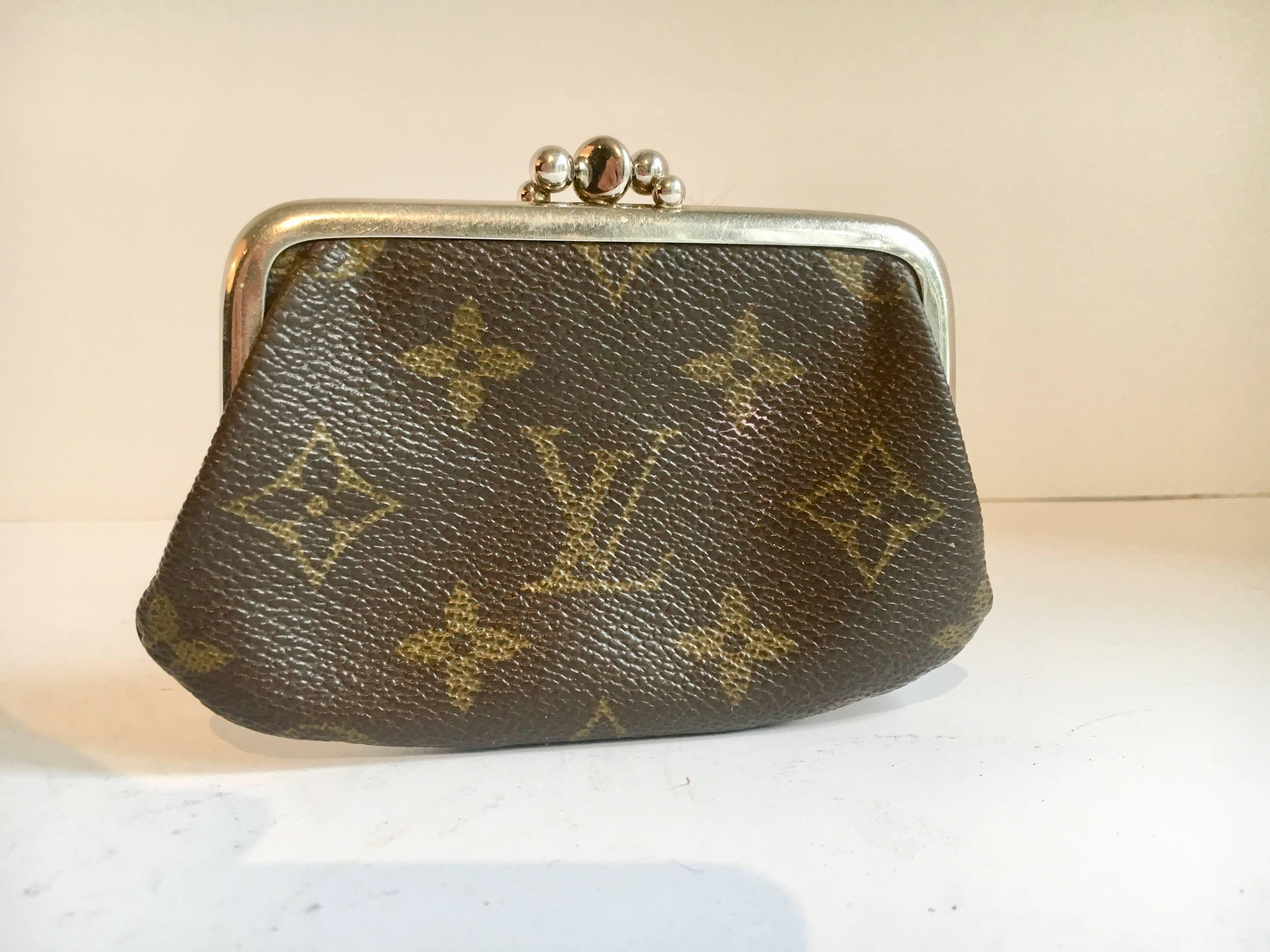 Louis Vuitton Two Compartment Coin Purse In Excellent Condition In Los Angeles, CA